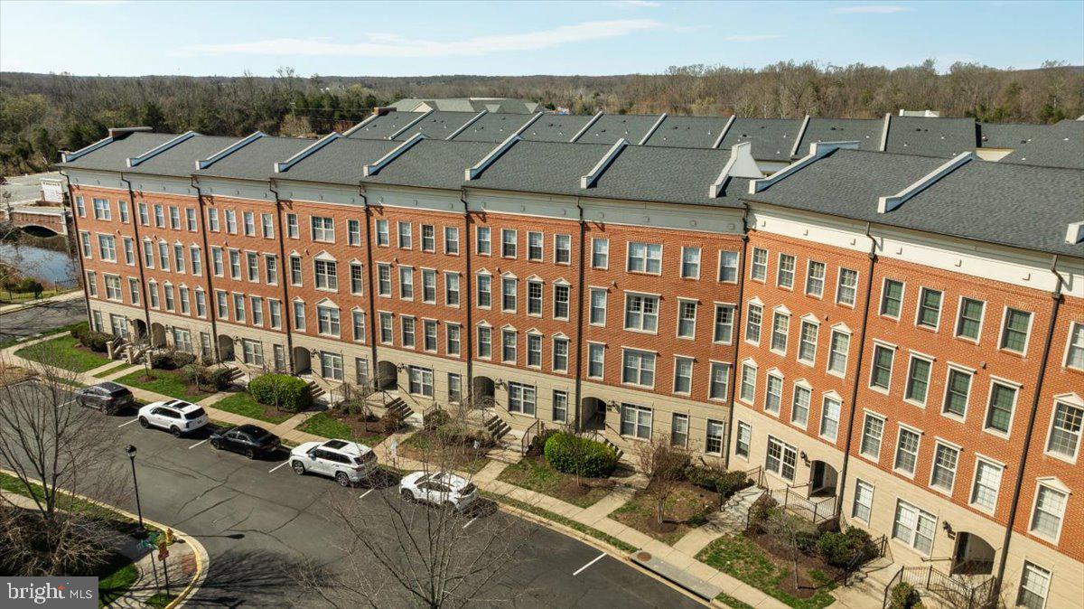 7828 CEDAR BRANCH DRIVE