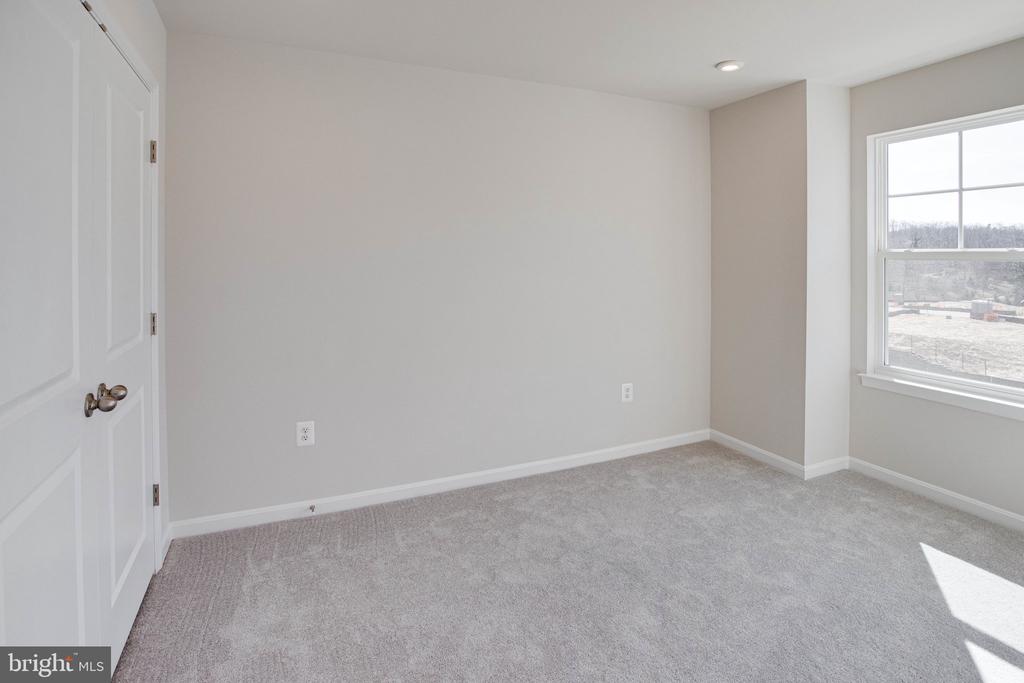 3978 SHIRE MEADOW LANE