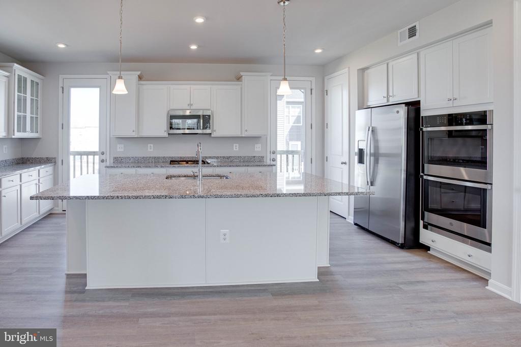 3978 SHIRE MEADOW LANE