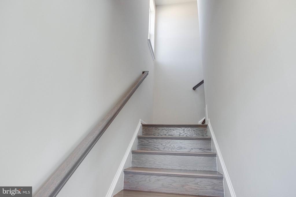 3978 SHIRE MEADOW LANE