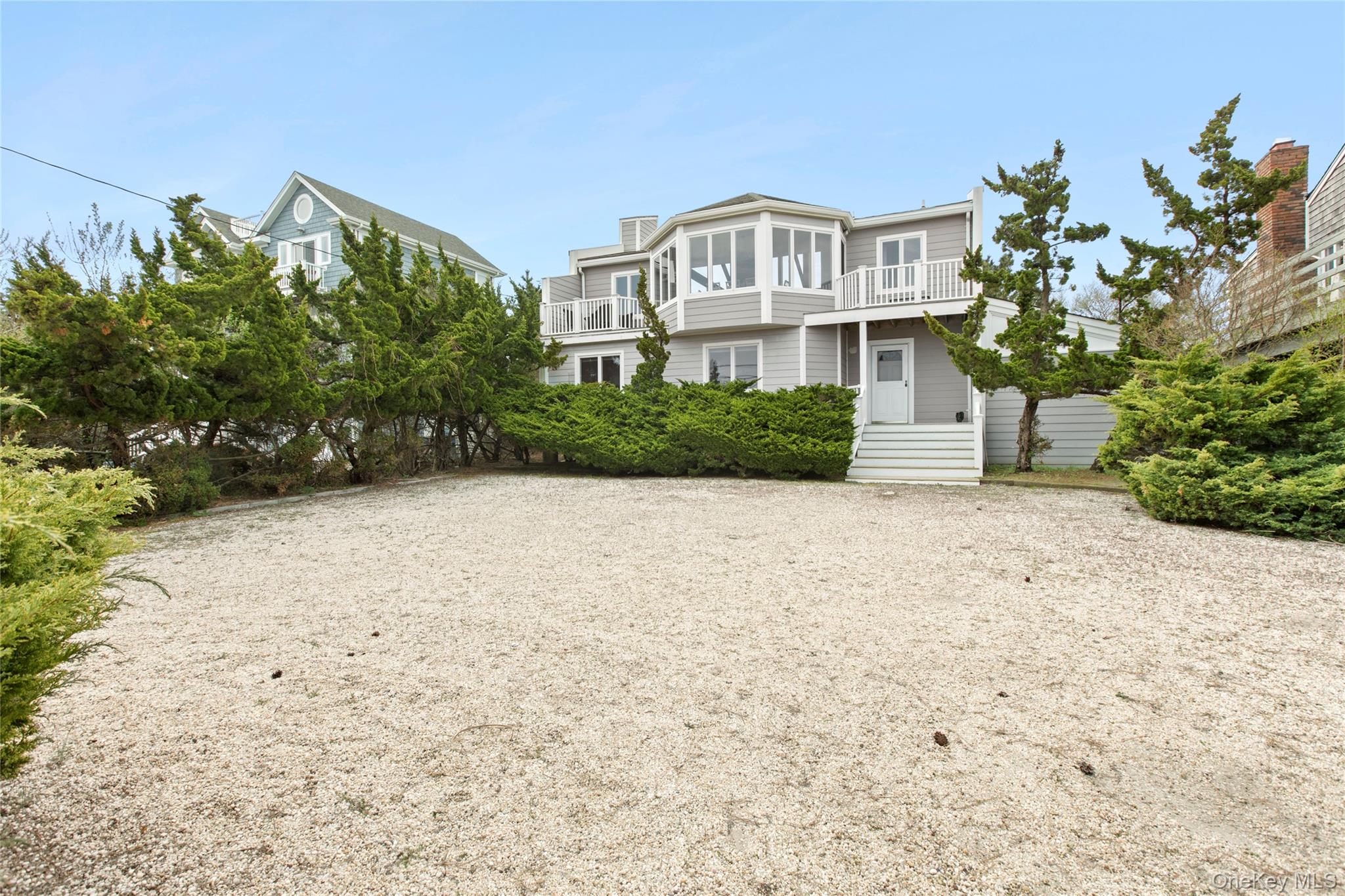 627 Dune Road