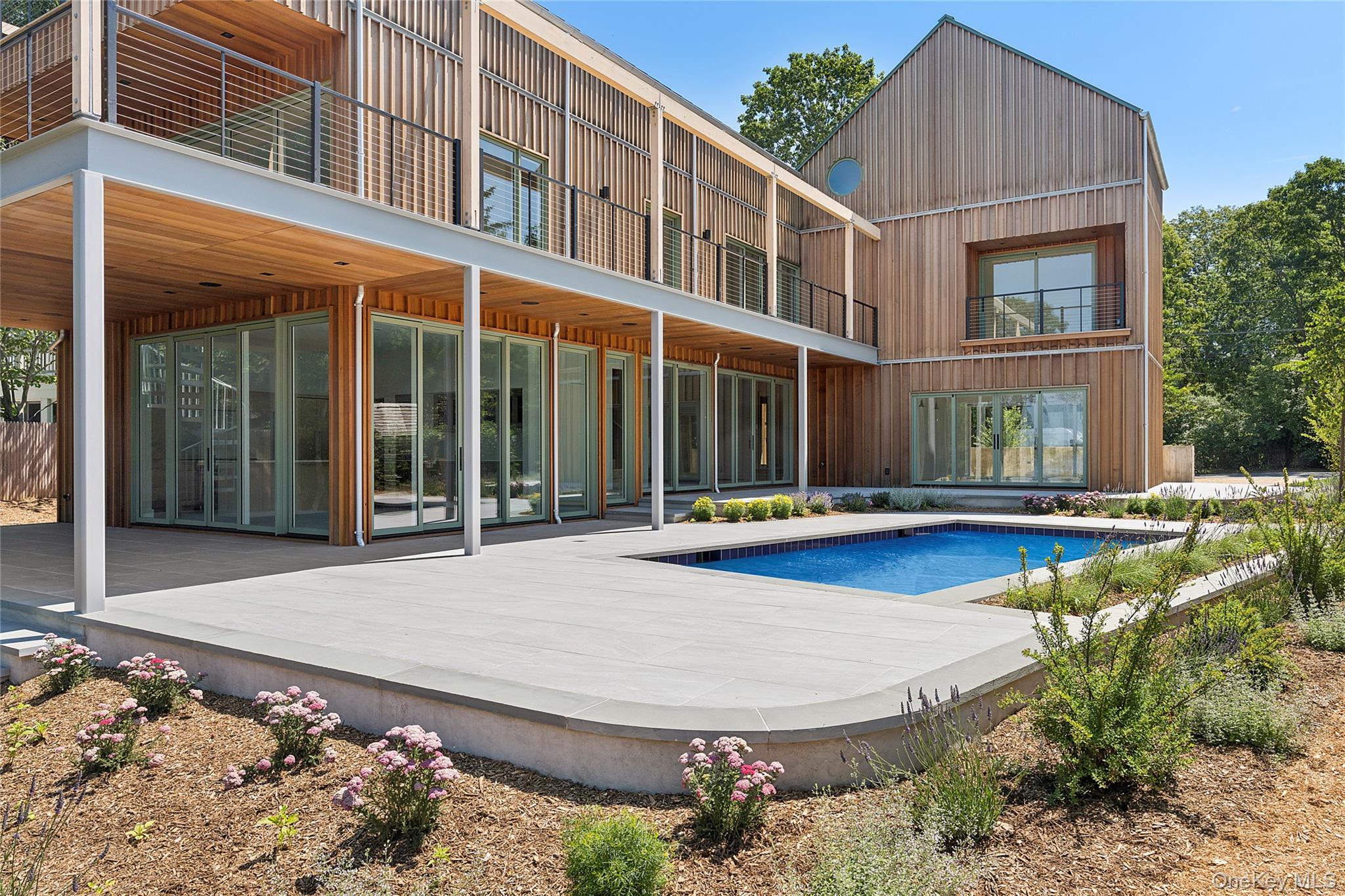 25 Bluff Point Road
