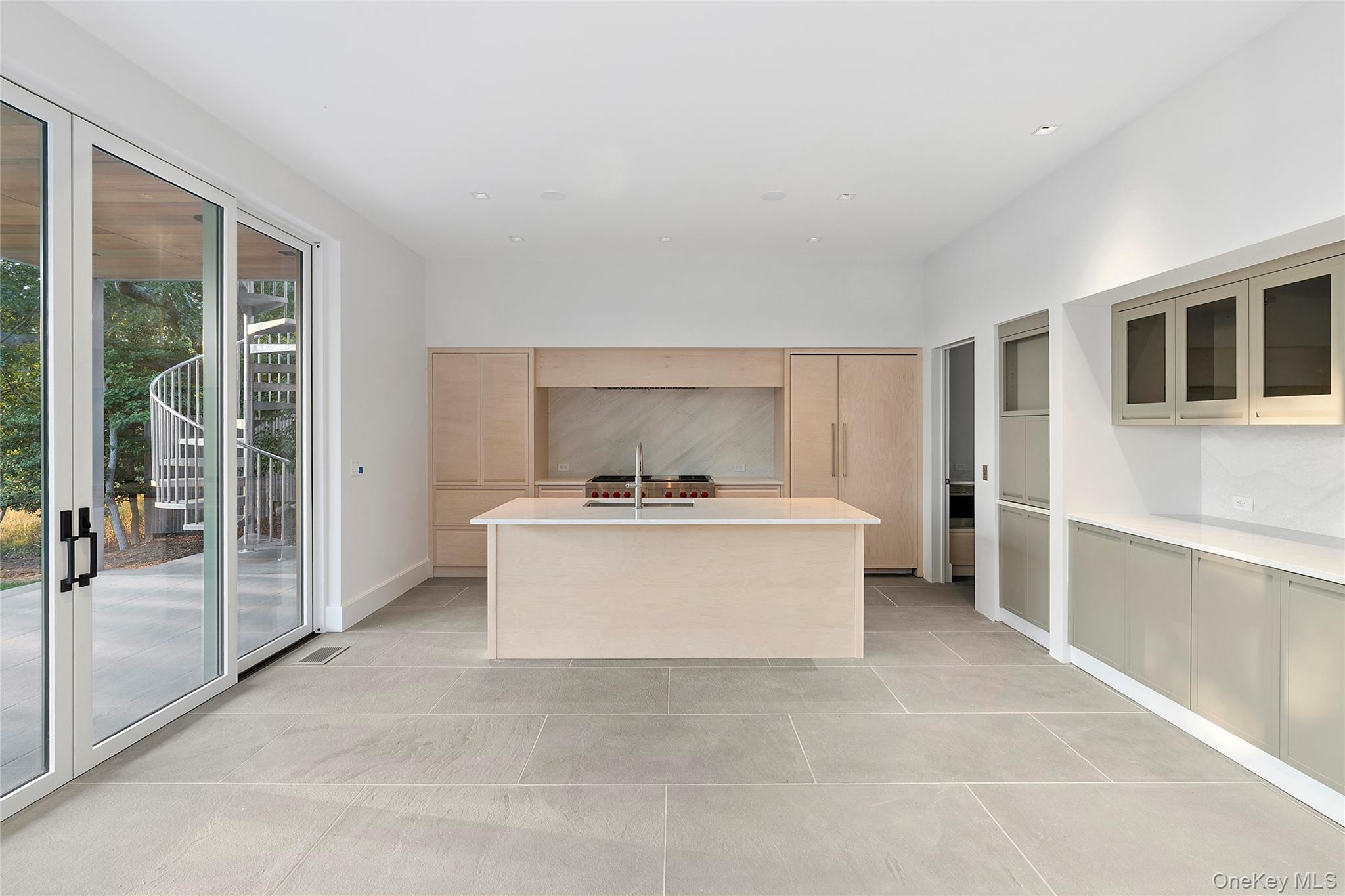 25 Bluff Point Road