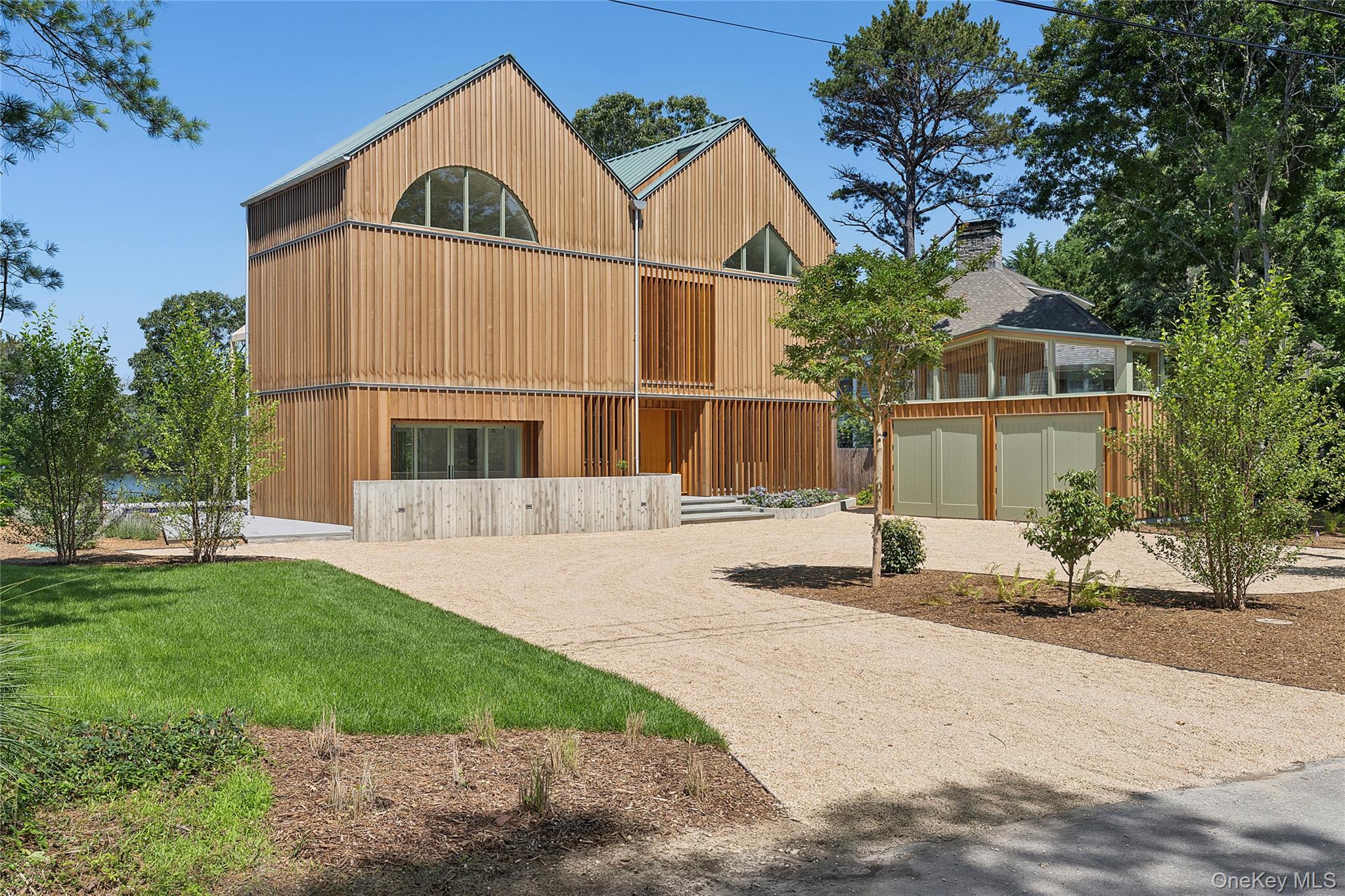 25 Bluff Point Road