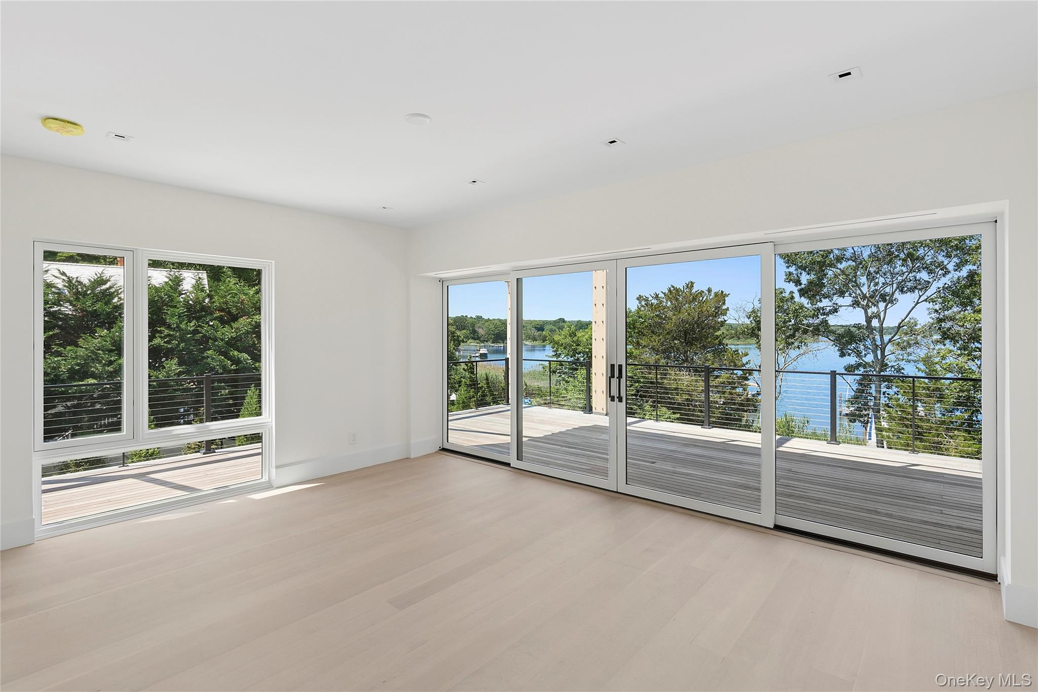25 Bluff Point Road