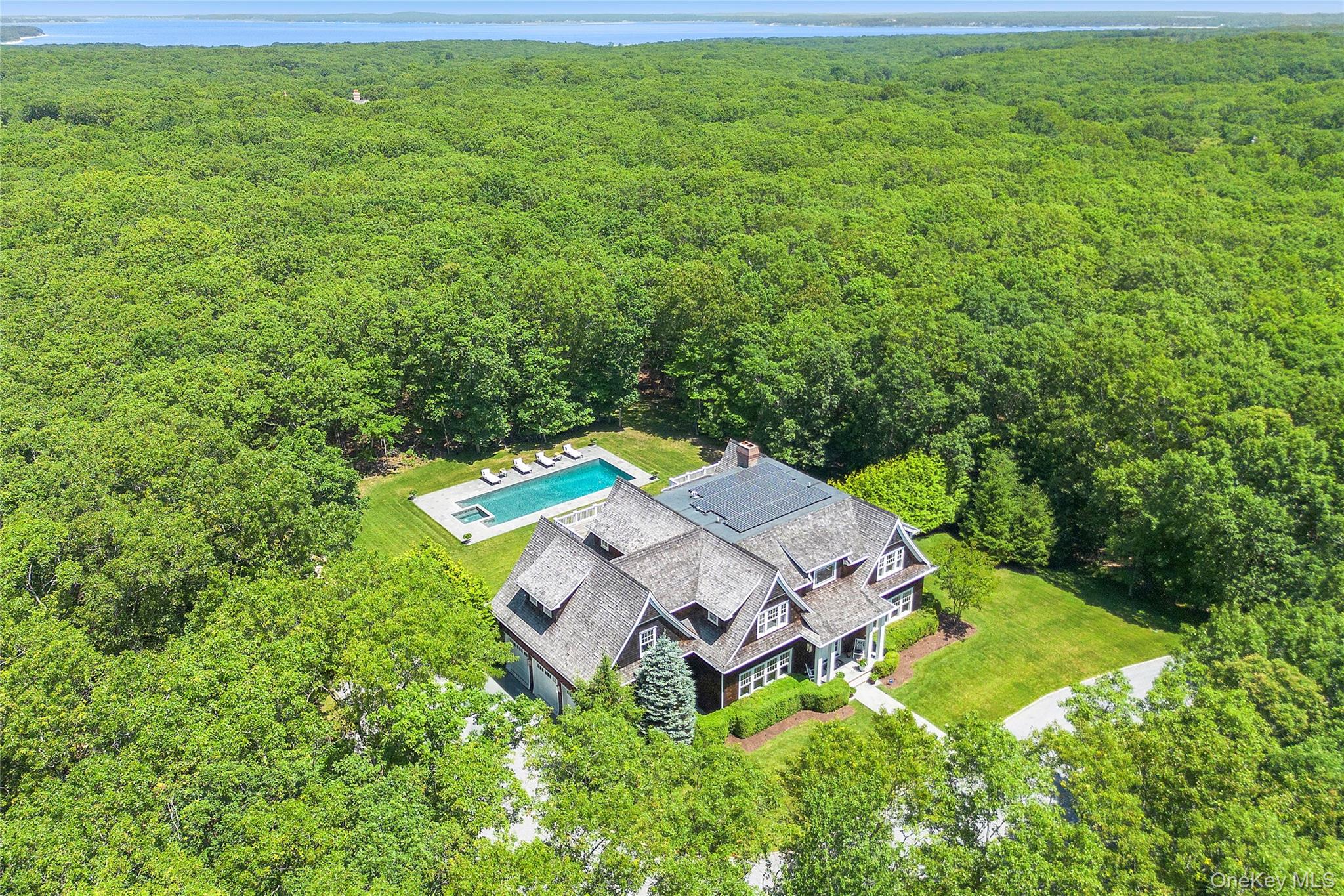 471 Middle Line Highway