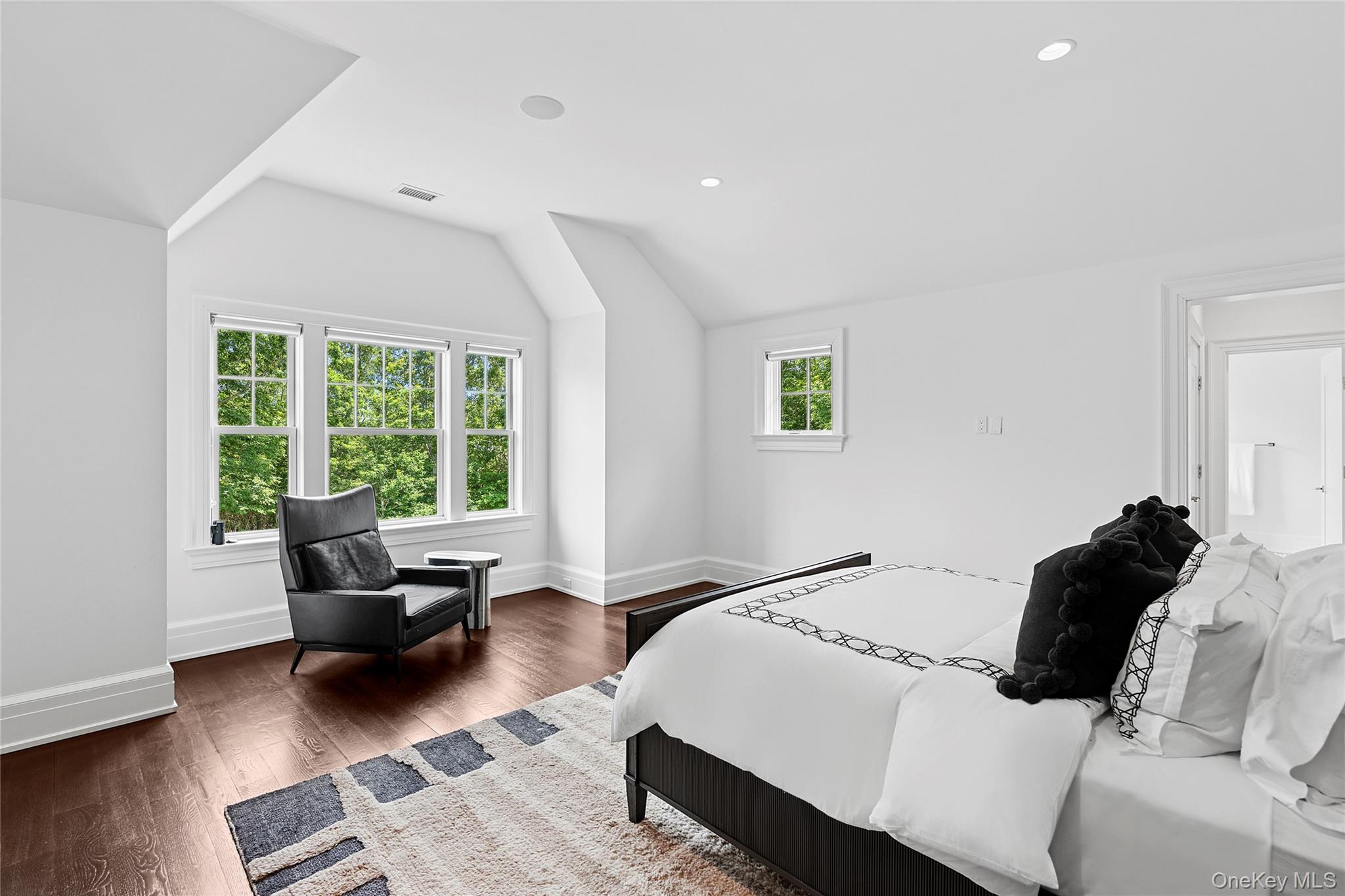 471 Middle Line Highway