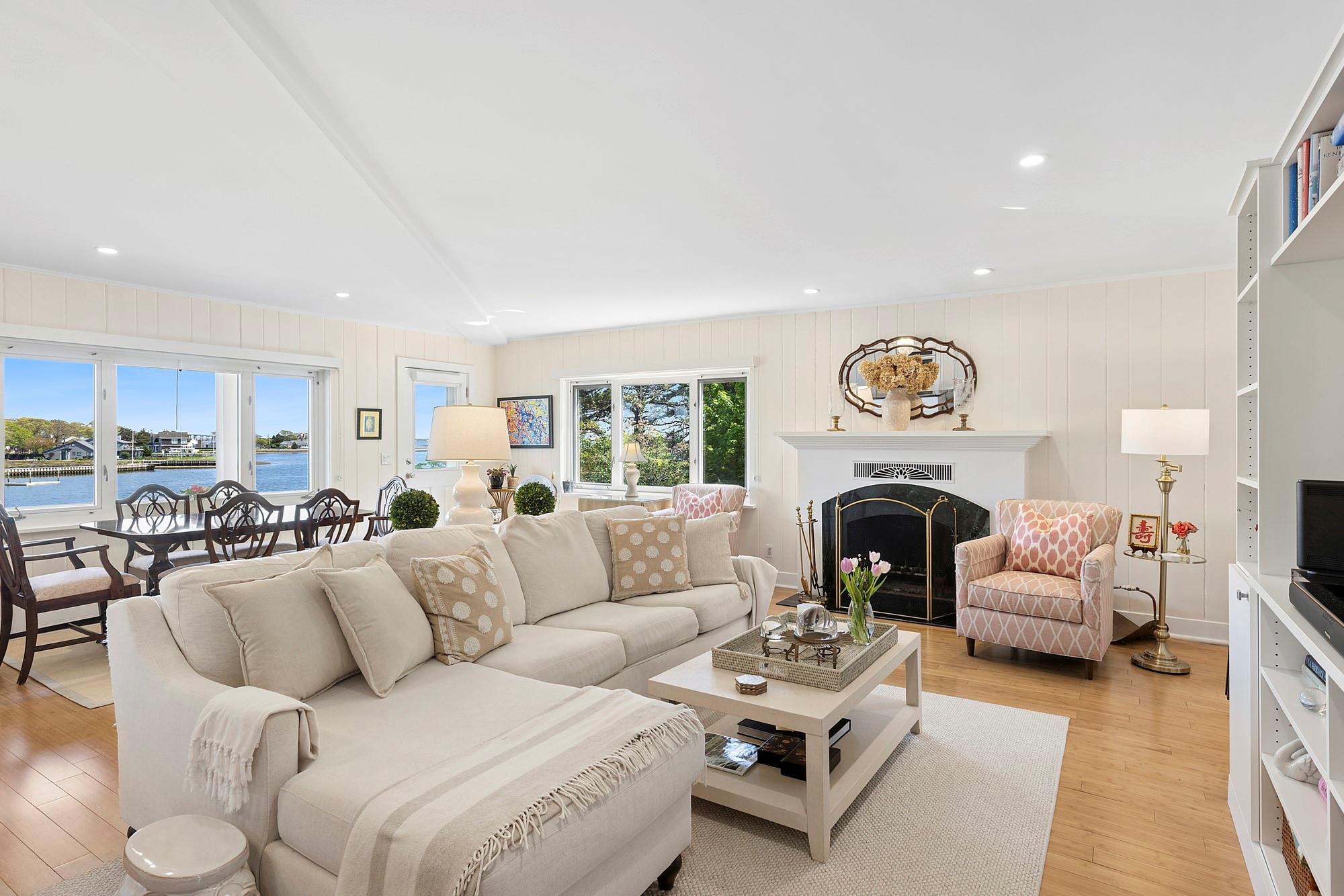 47 Rampasture Road Unit: Apt. M