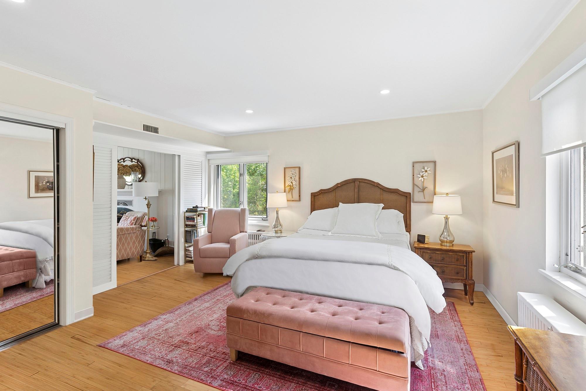 47 Rampasture Road Unit: Apt. M