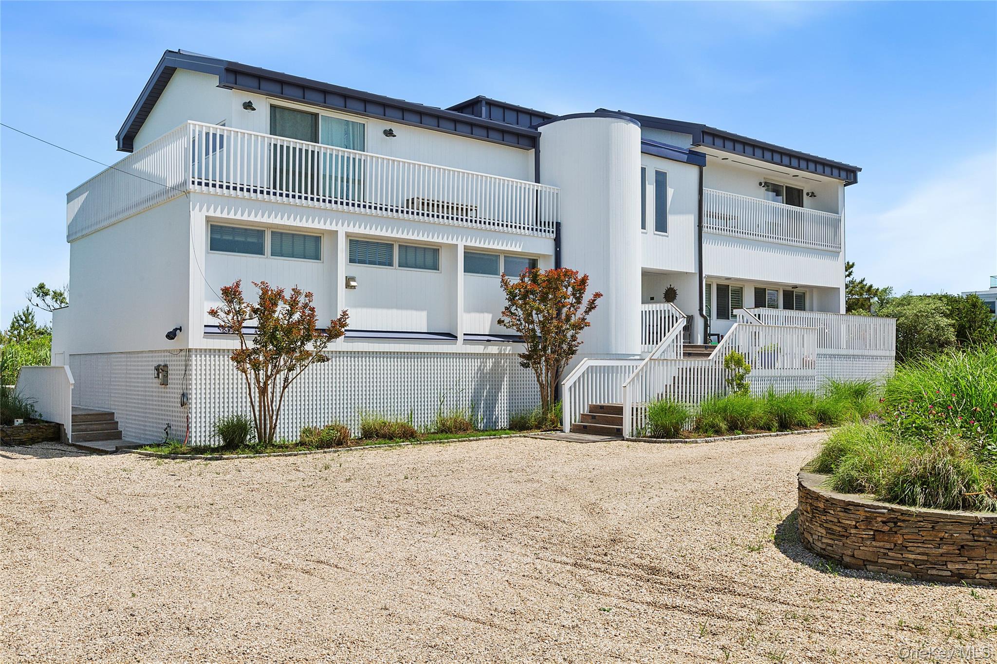 3 Waters Edge Drive