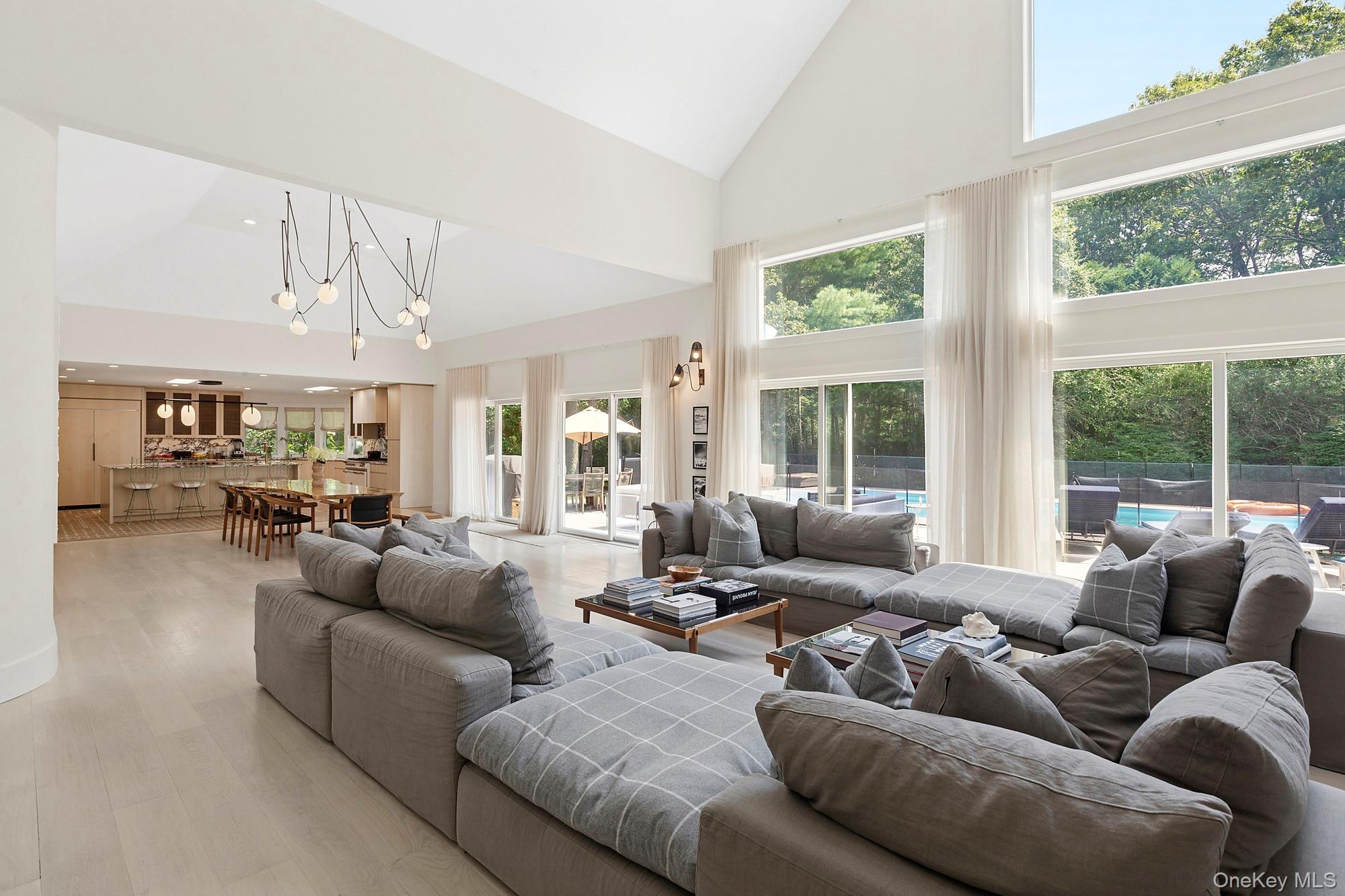 12 Honeysuckle Lane