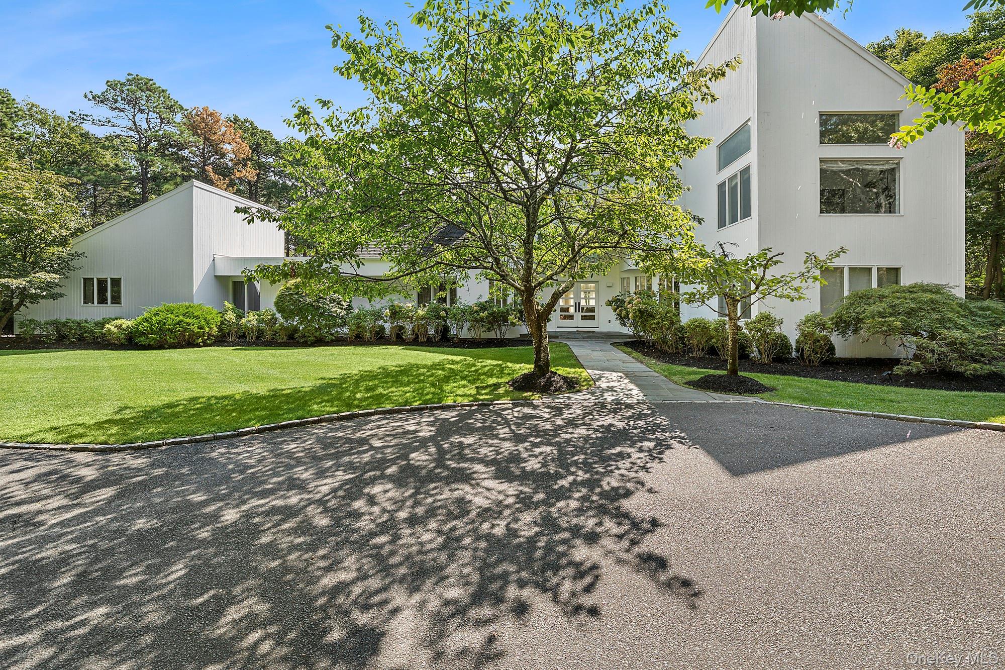 12 Honeysuckle Lane