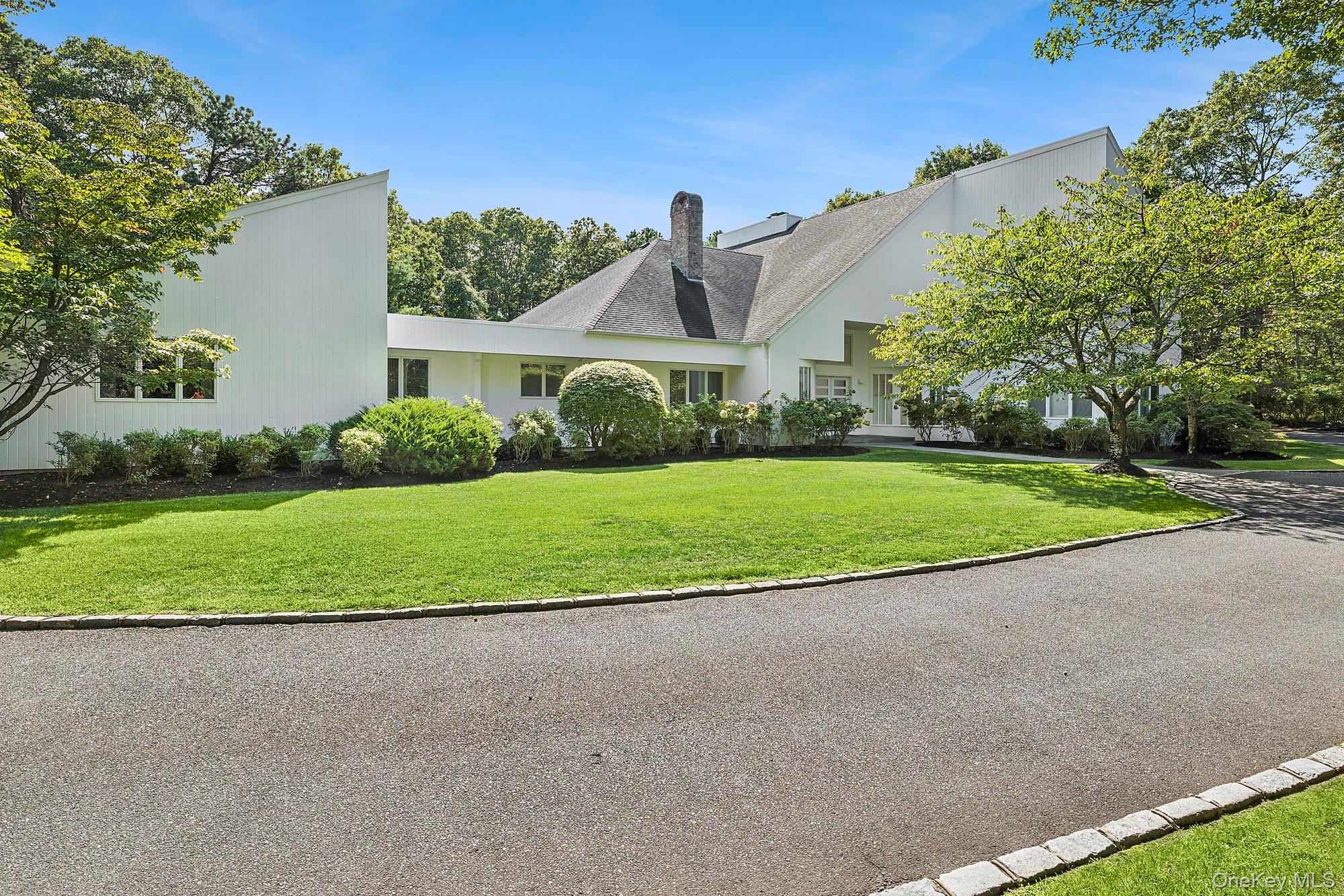 12 Honeysuckle Lane