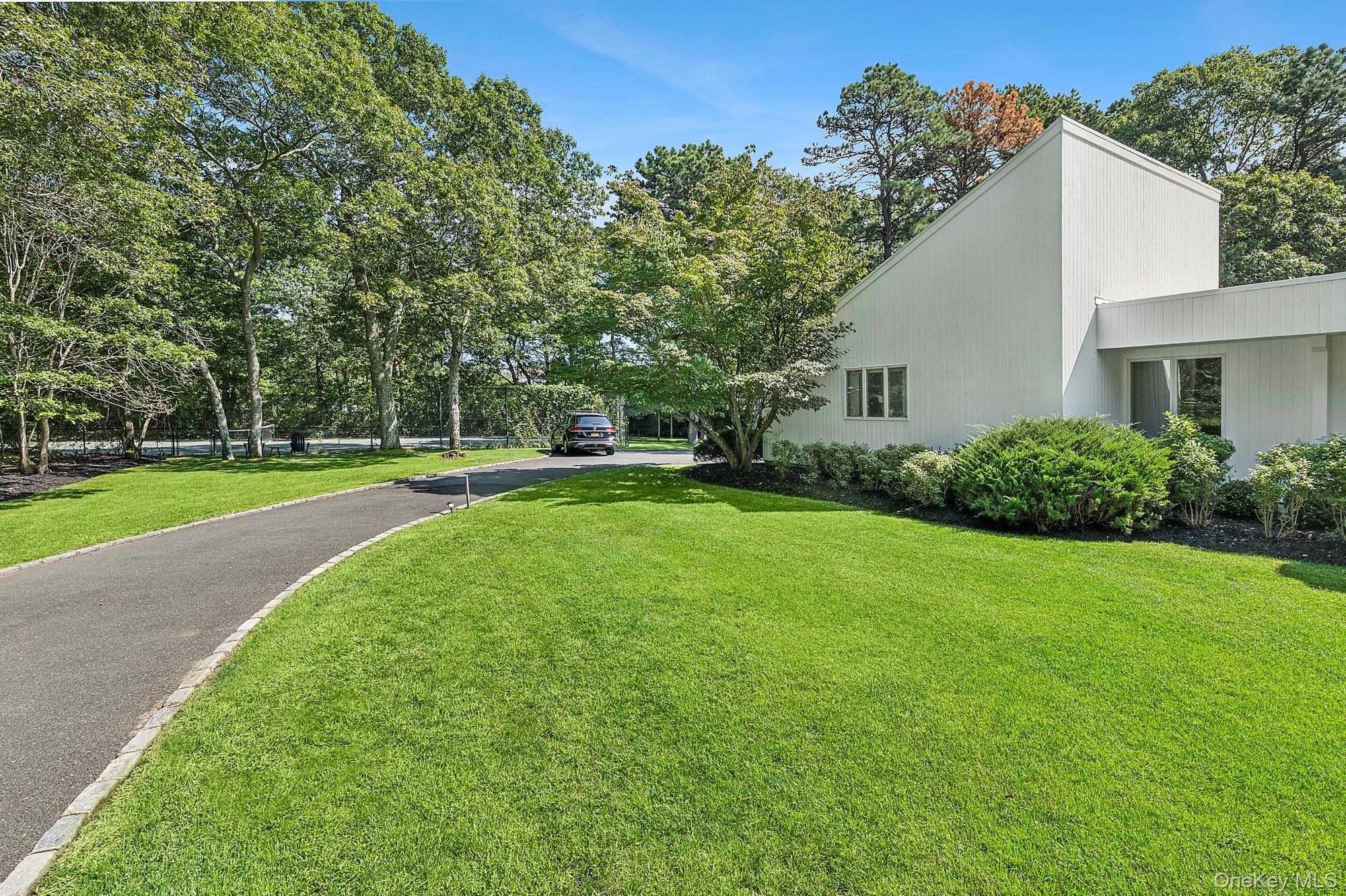 12 Honeysuckle Lane