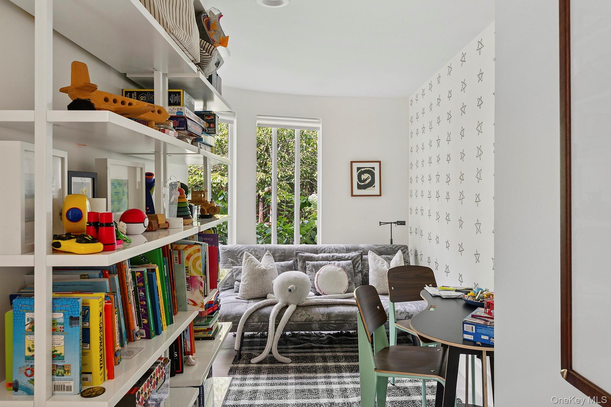 12 Honeysuckle Lane