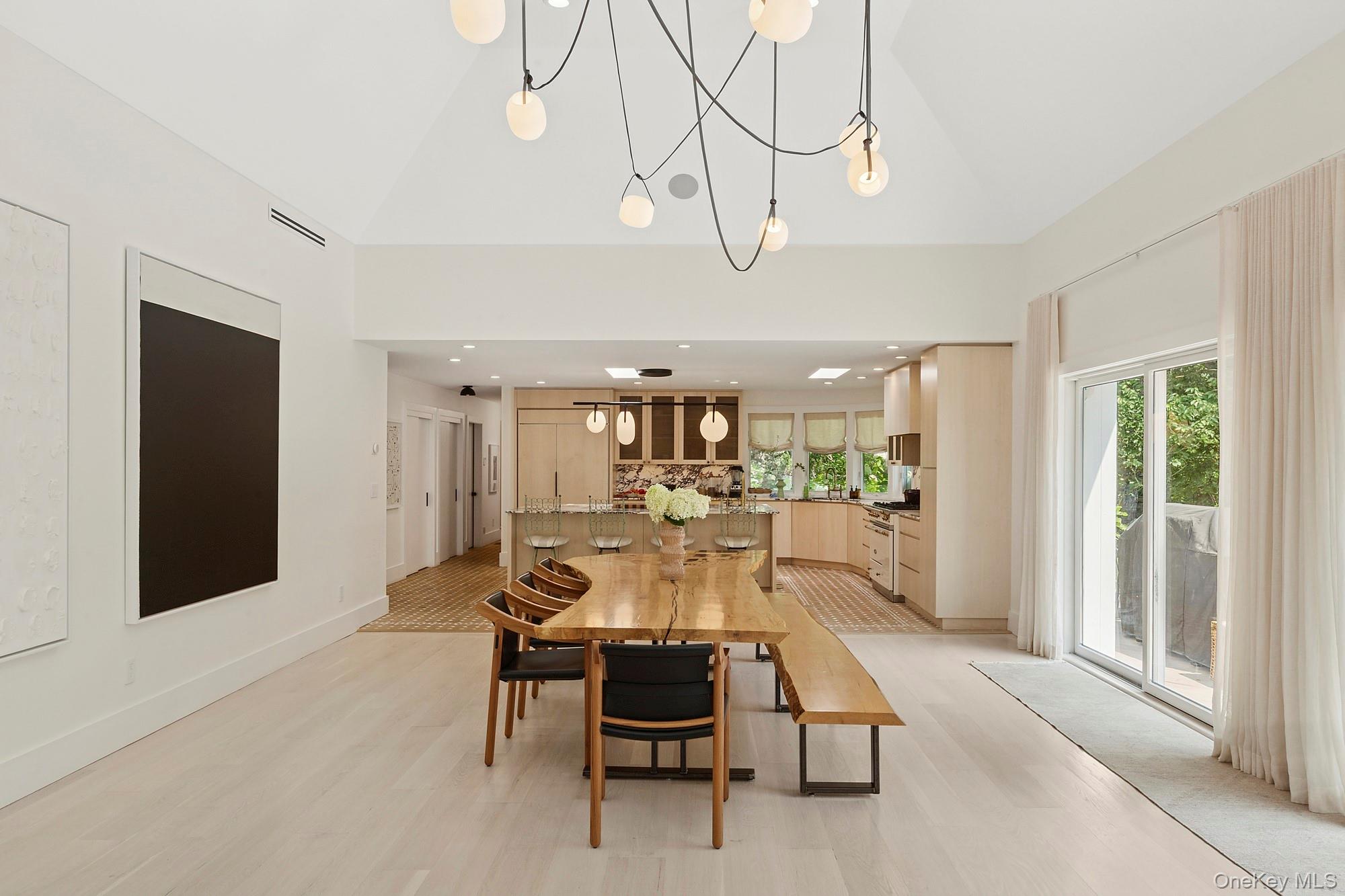 12 Honeysuckle Lane