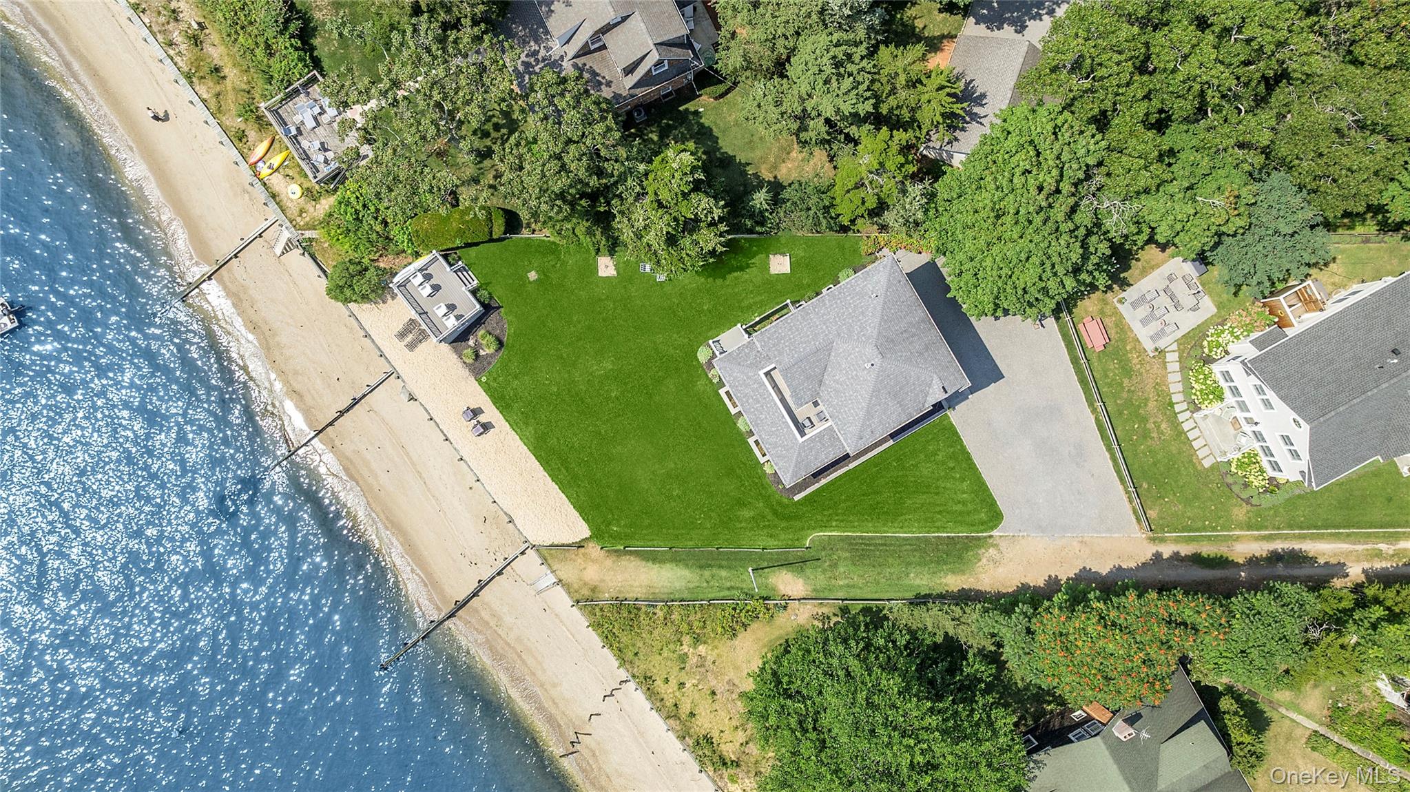 5218 Peconic Bay Boulevard
