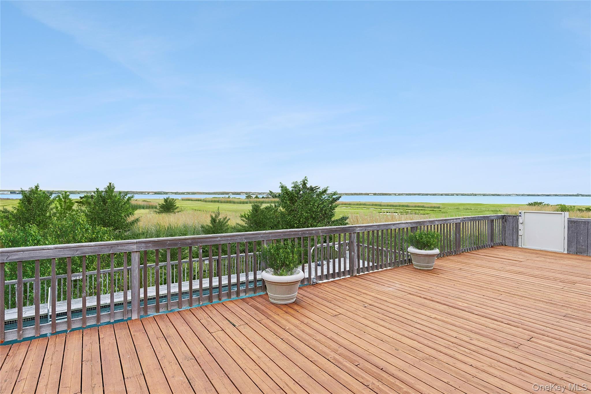 542 Dune Road