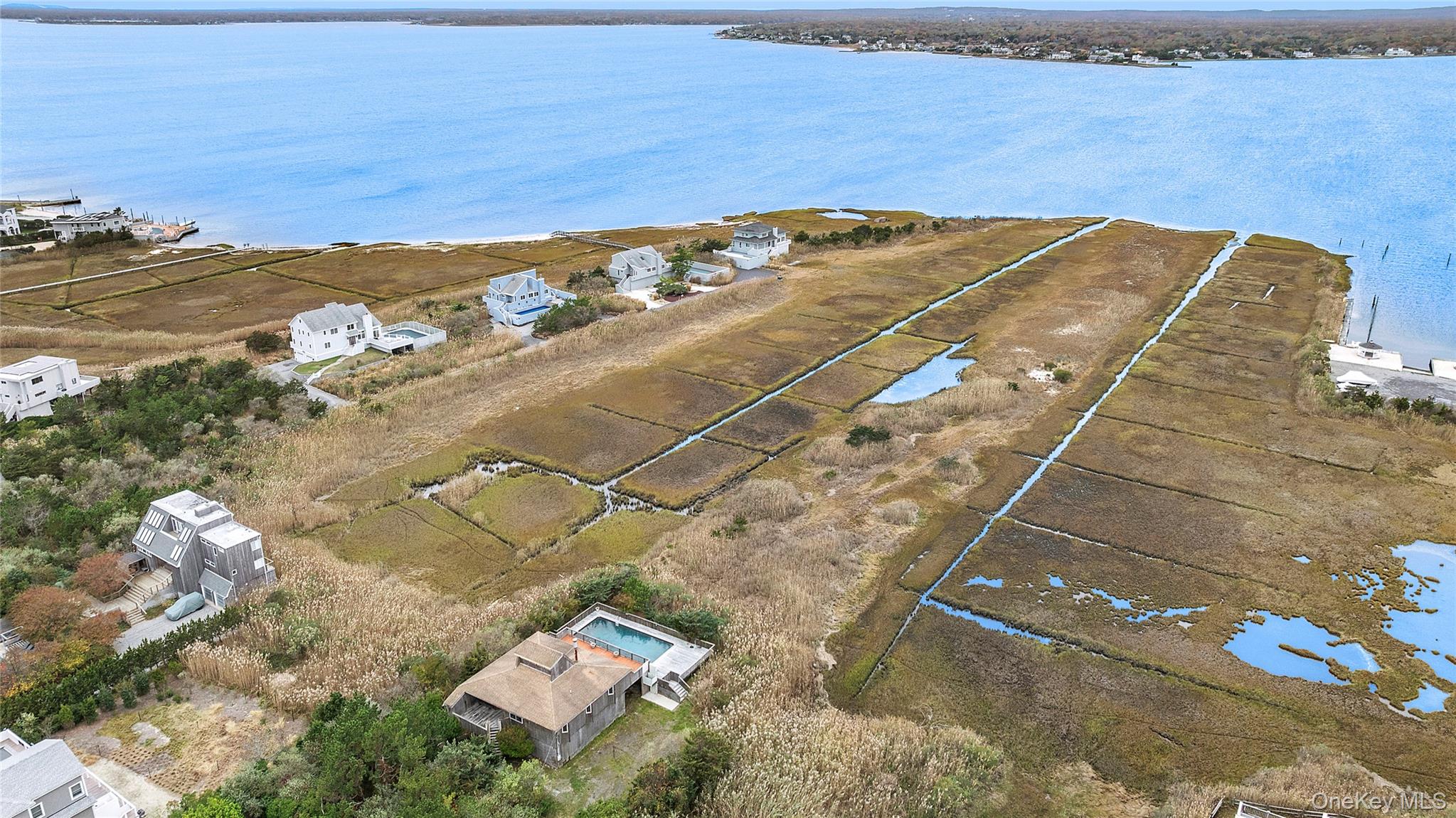 542 Dune Road
