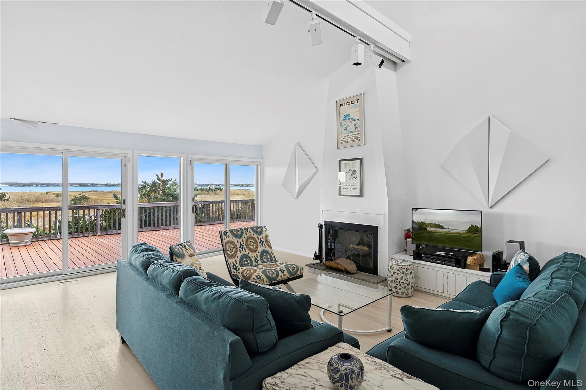 542 Dune Road