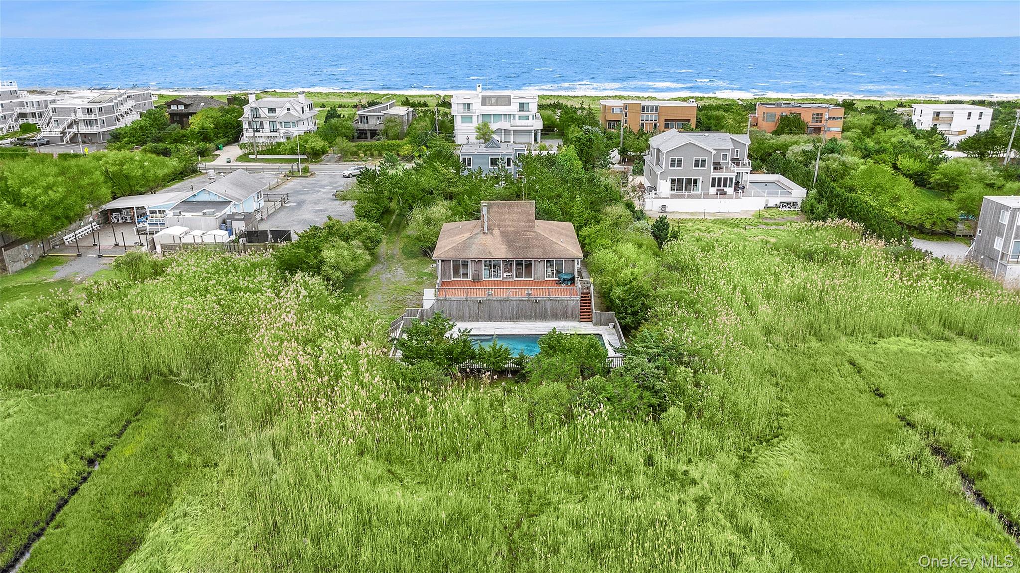 542 Dune Road