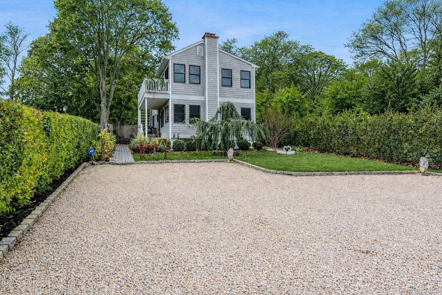 13 Willow Shade Avenue