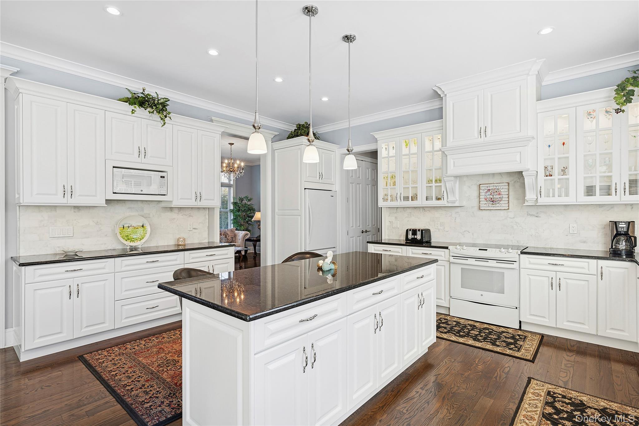 106 E Tiana Road