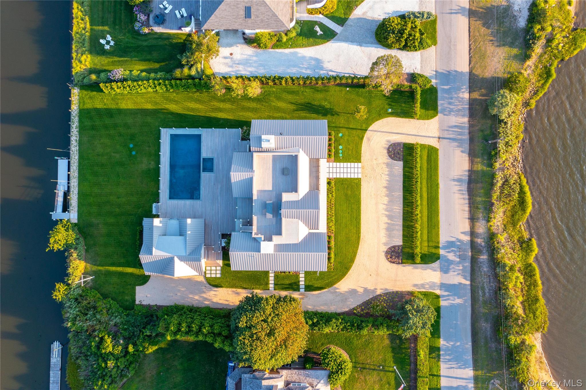 32 Quogo Neck Lane