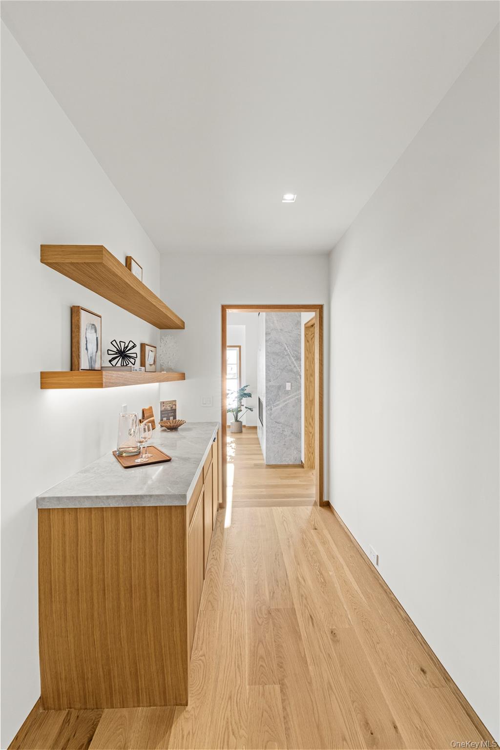 32 Quogo Neck Lane