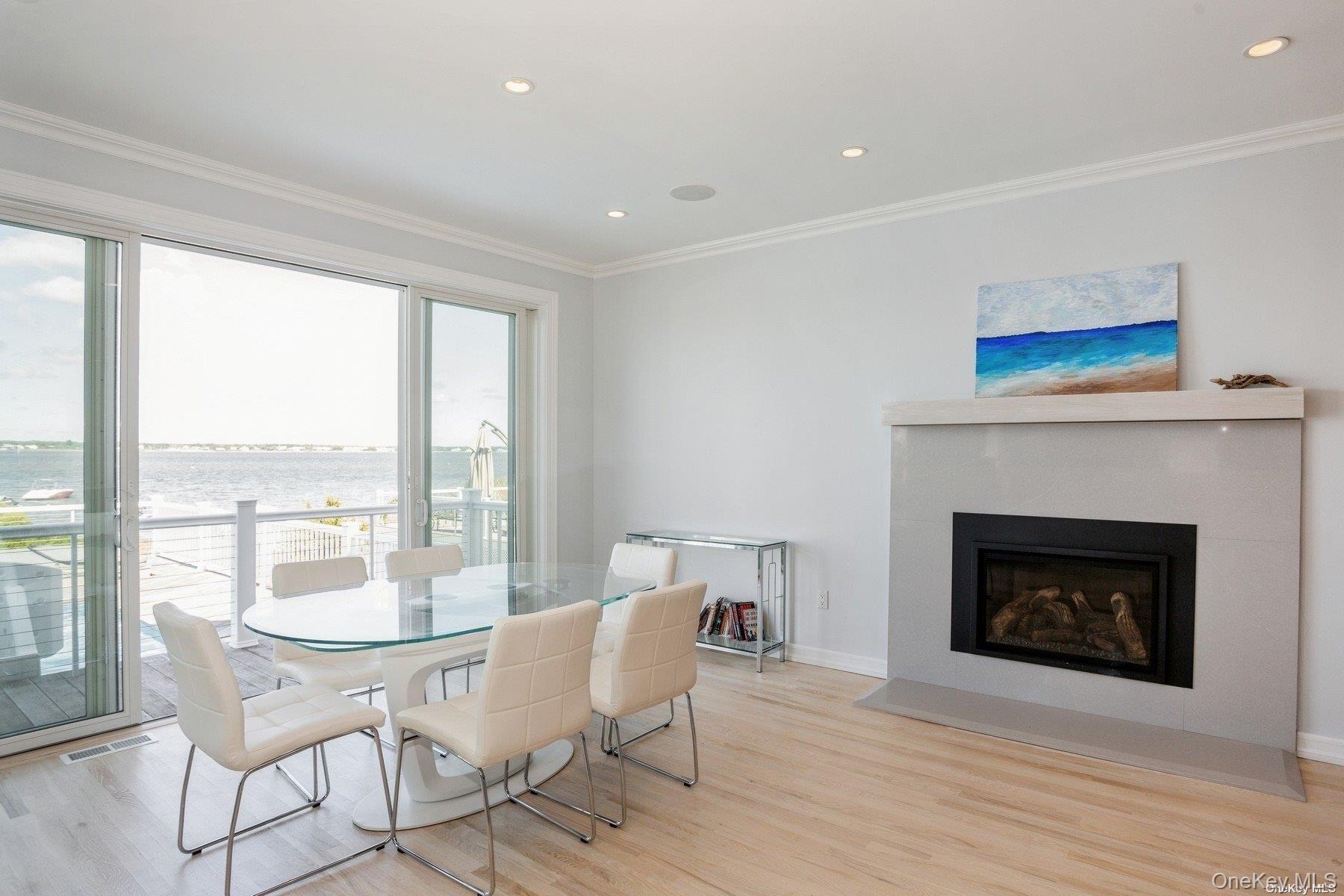 676 Dune Road