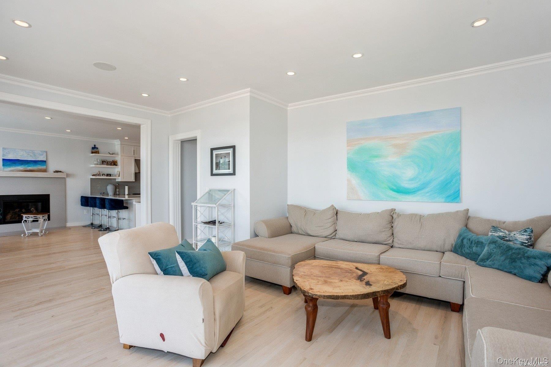 676 Dune Road