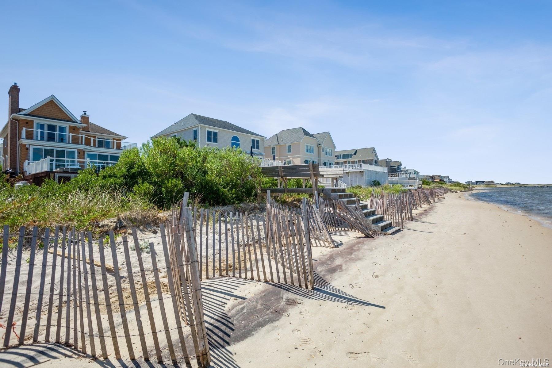 676 Dune Road
