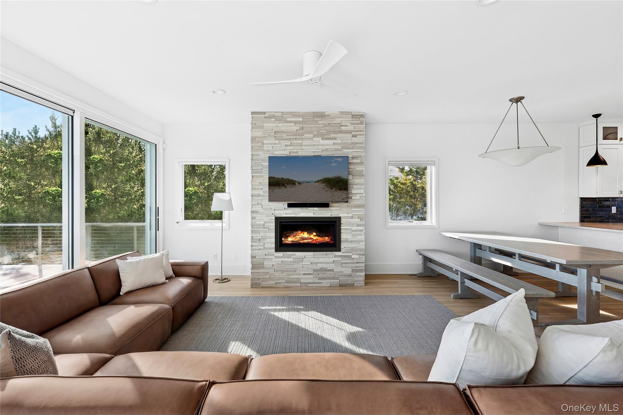 617 Dune Road