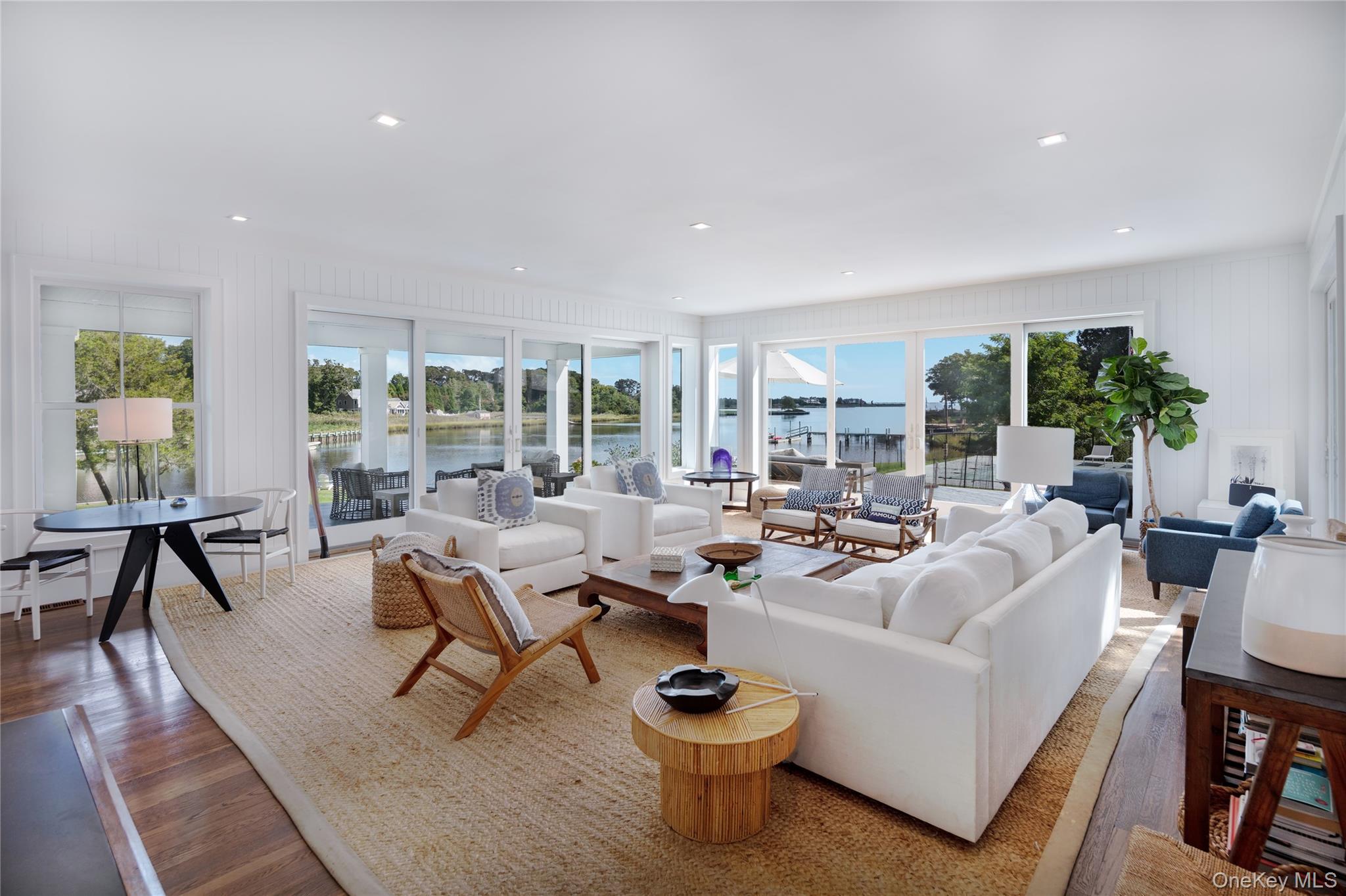 11 Bay Road