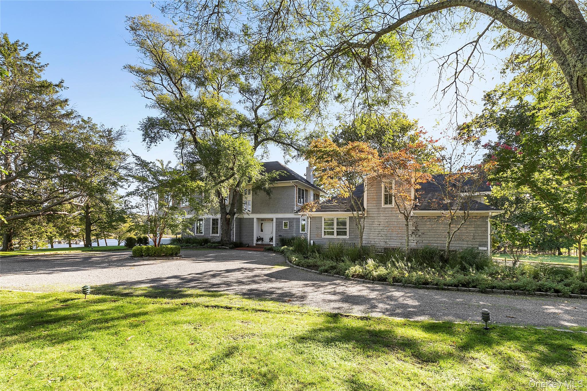 11 Bay Road