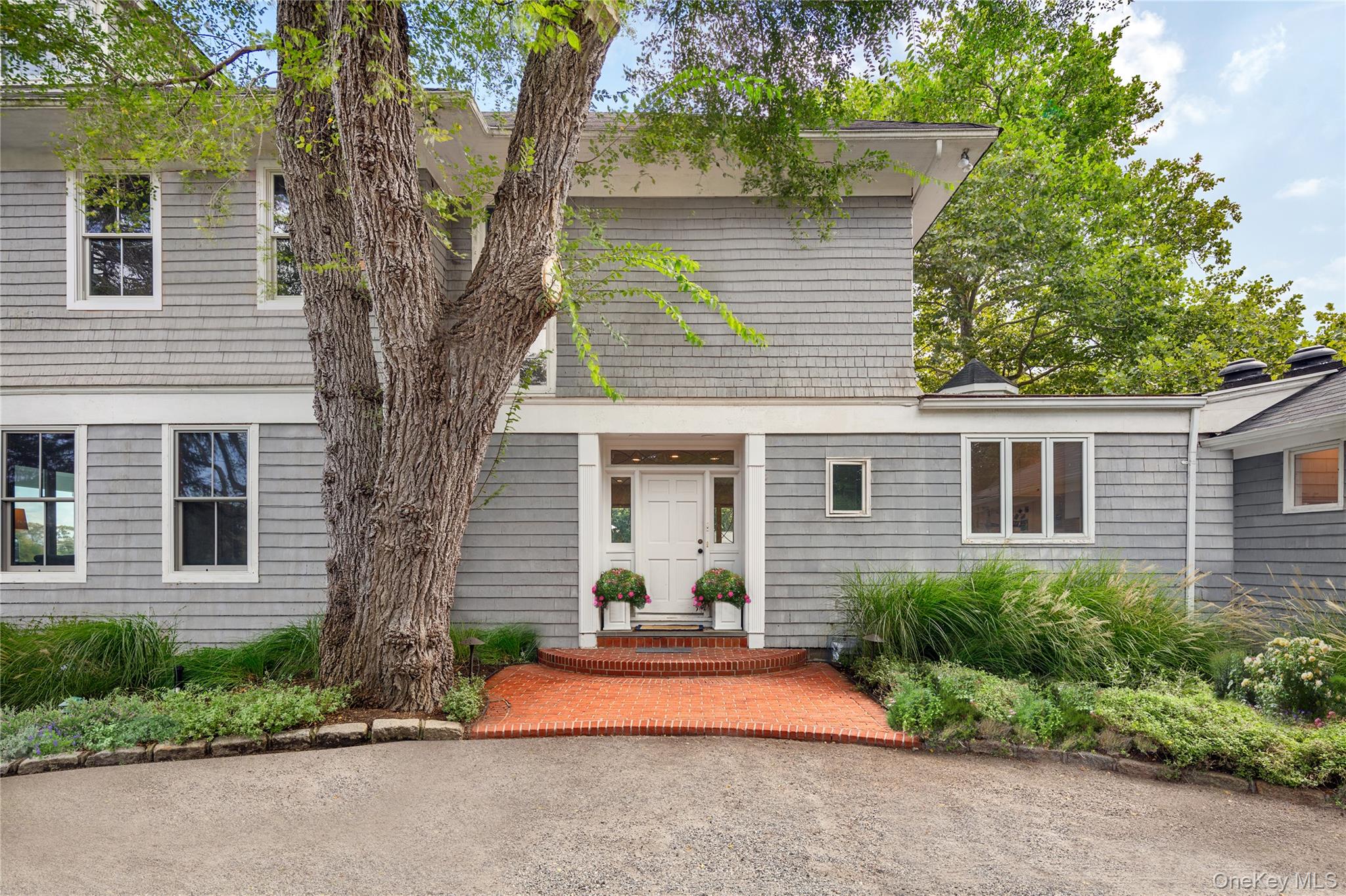 11 Bay Road
