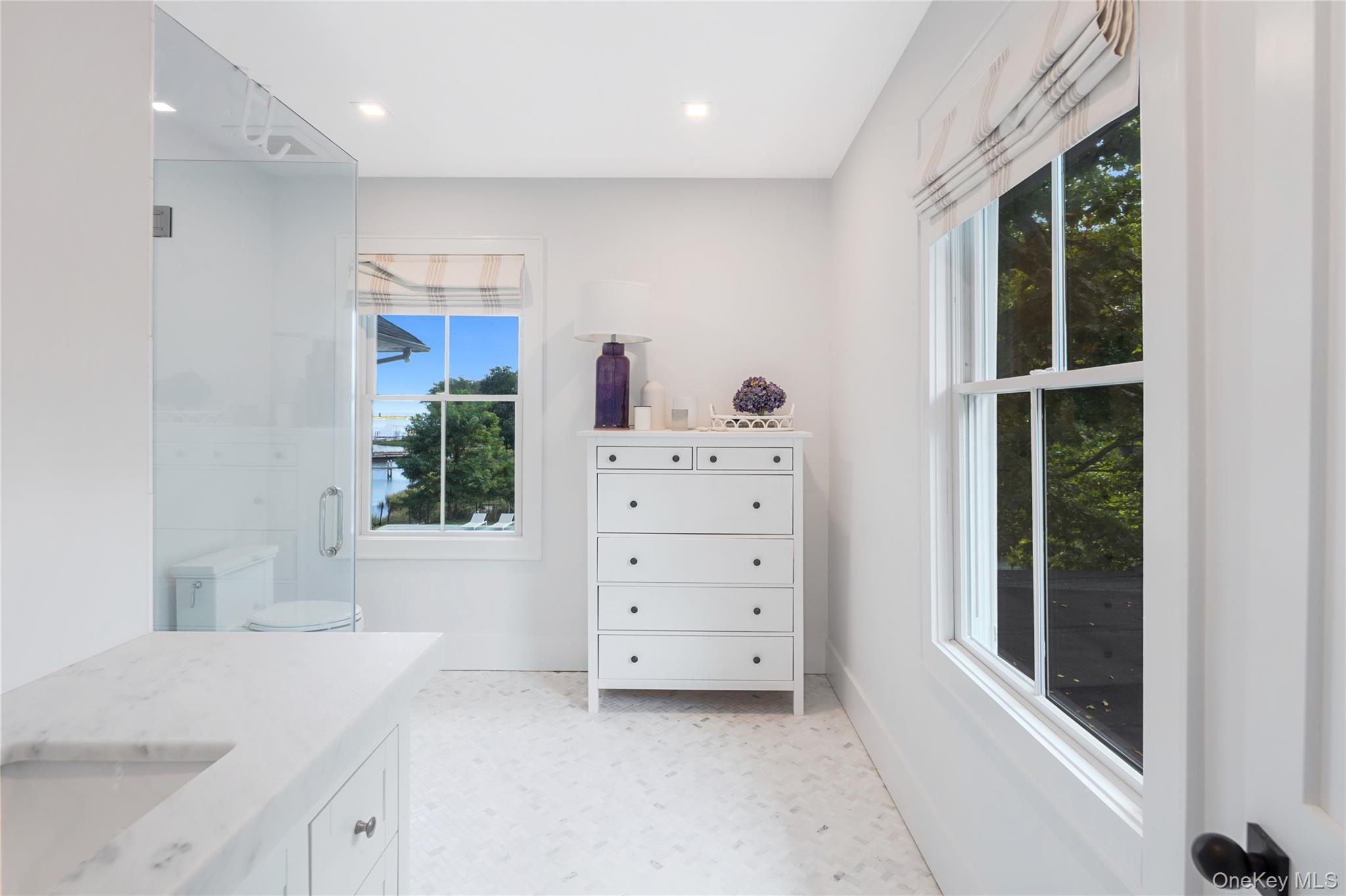 11 Bay Road