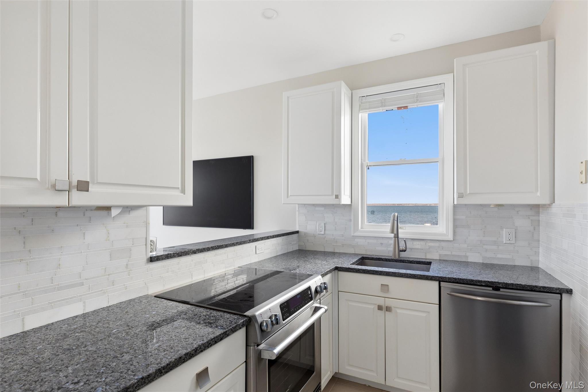 580 Dune Road Unit: 3