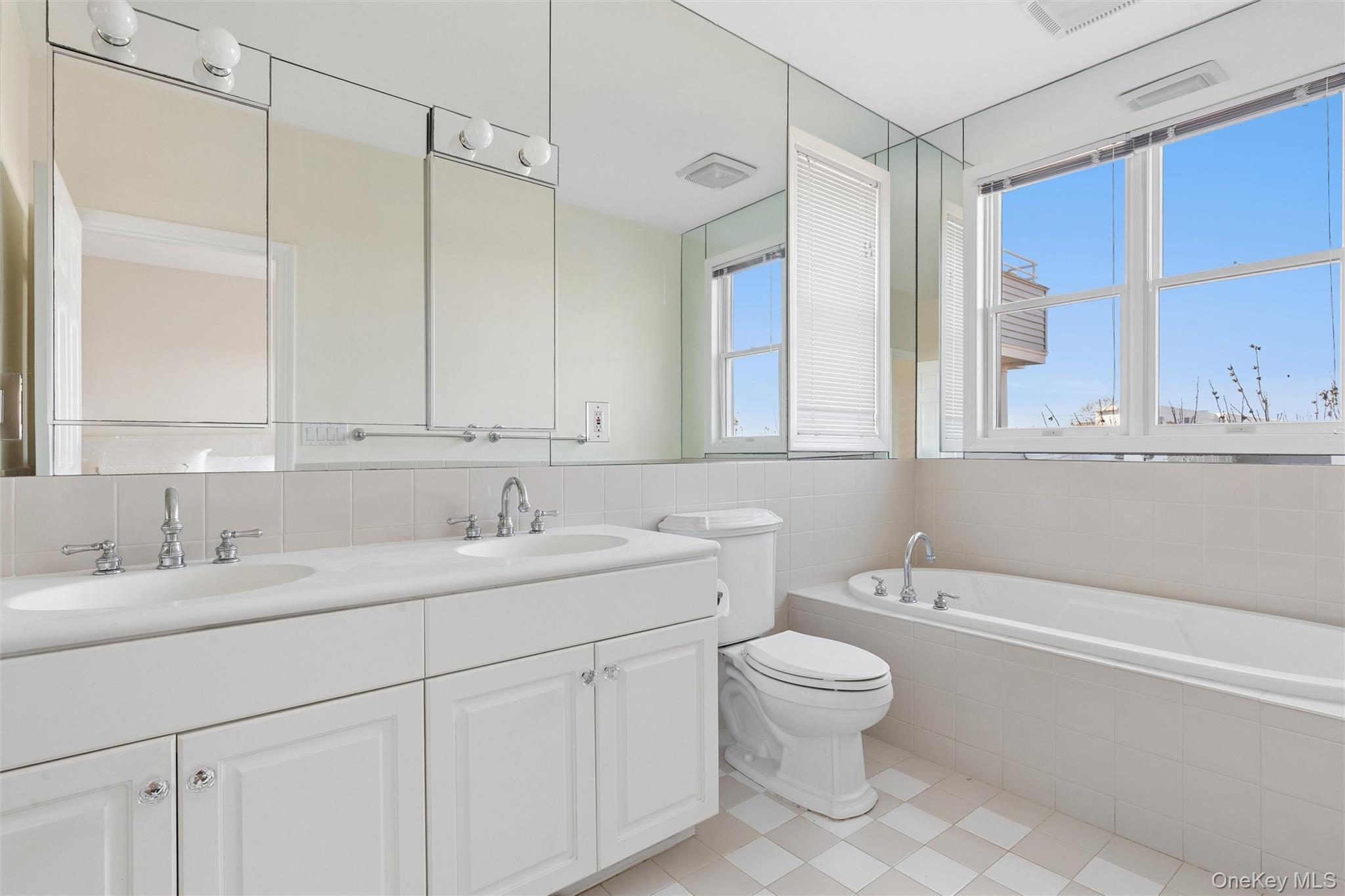 580 Dune Road Unit: 3