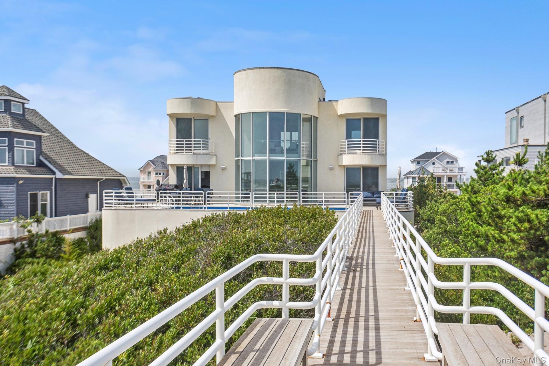 681 Dune Road