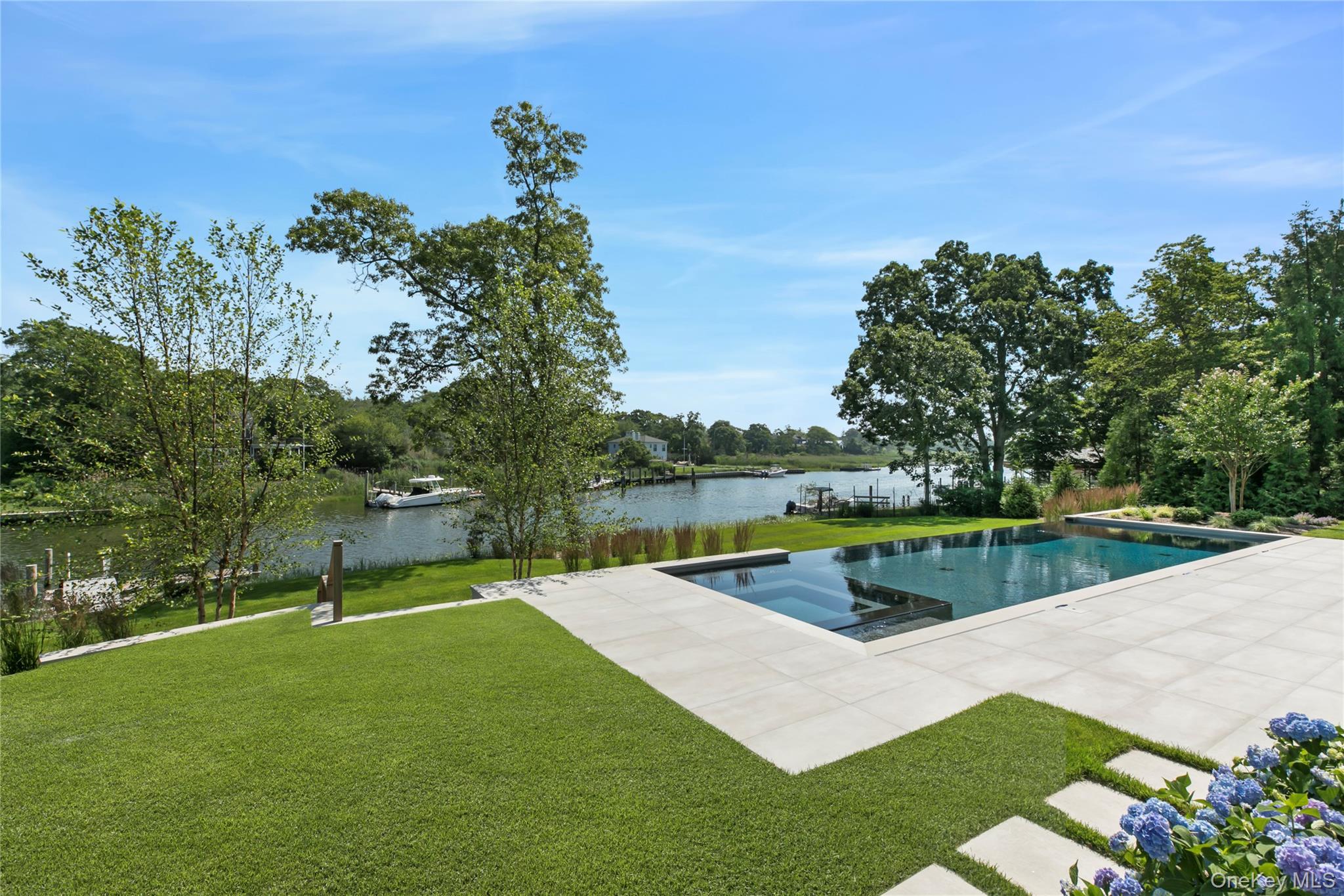 15 Old Point Road