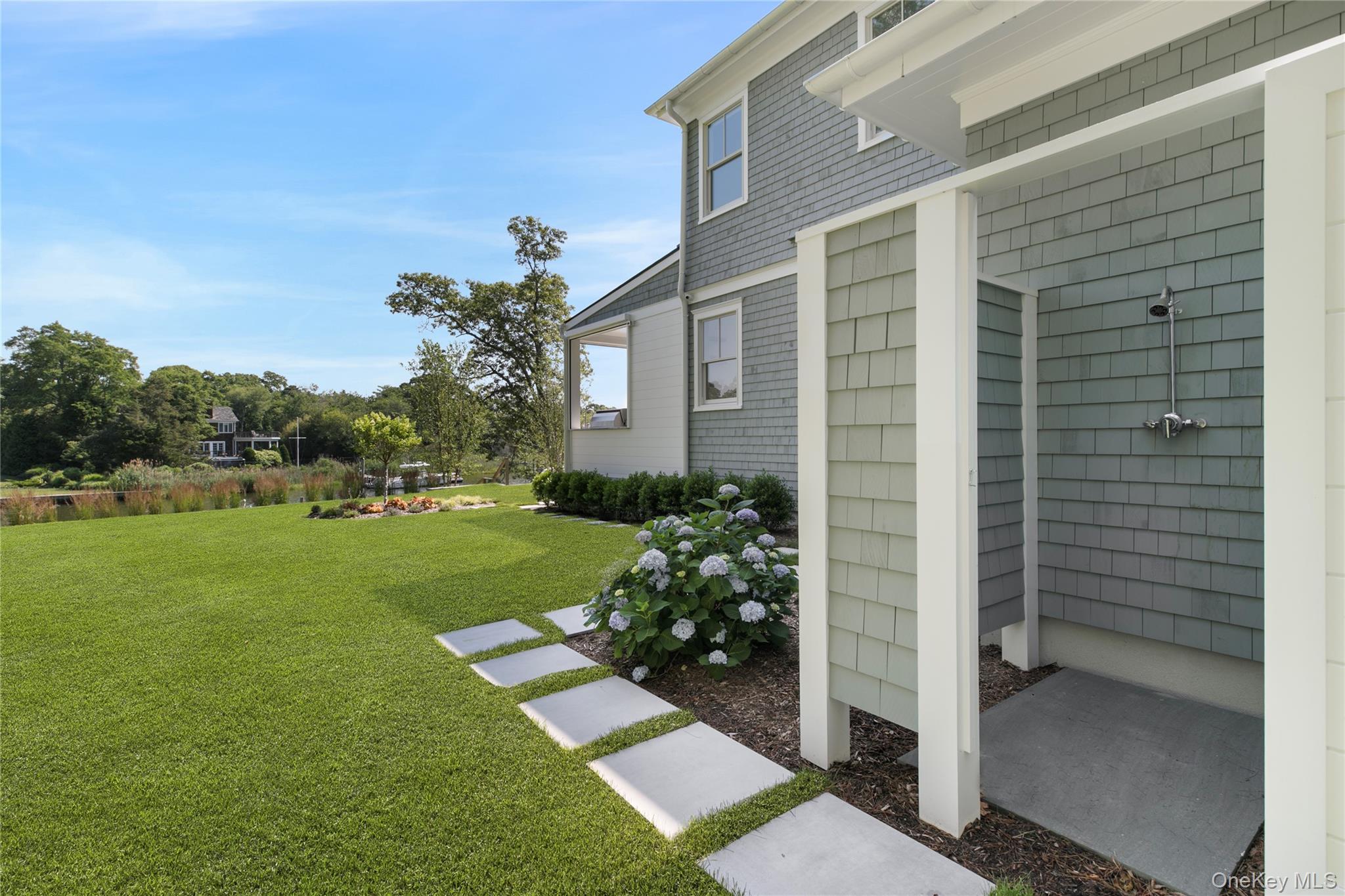 15 Old Point Road