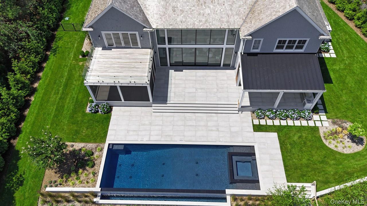 15 Old Point Road