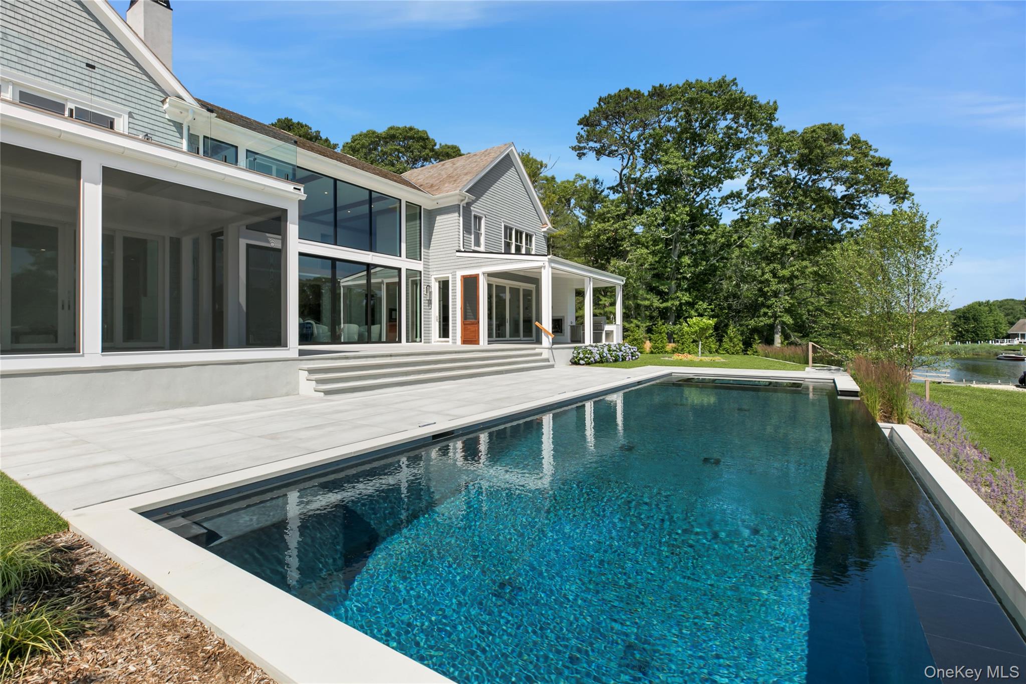 15 Old Point Road