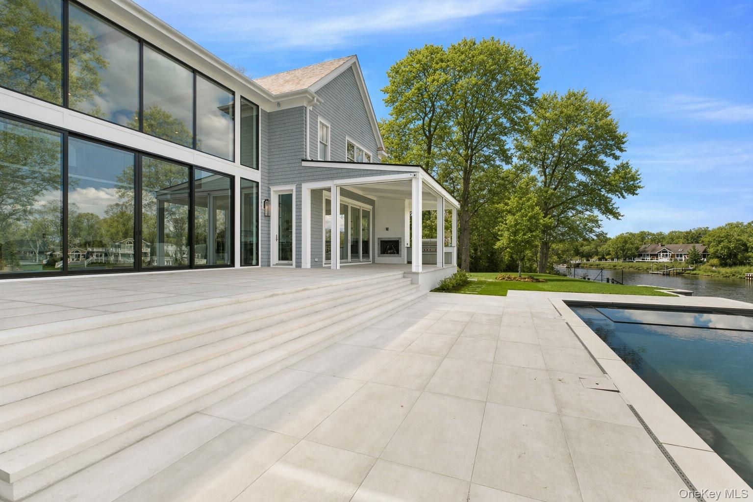 15 Old Point Road