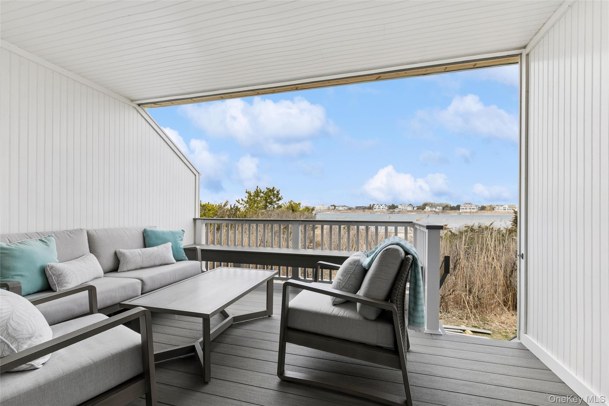 274 Dune Road Unit: 9