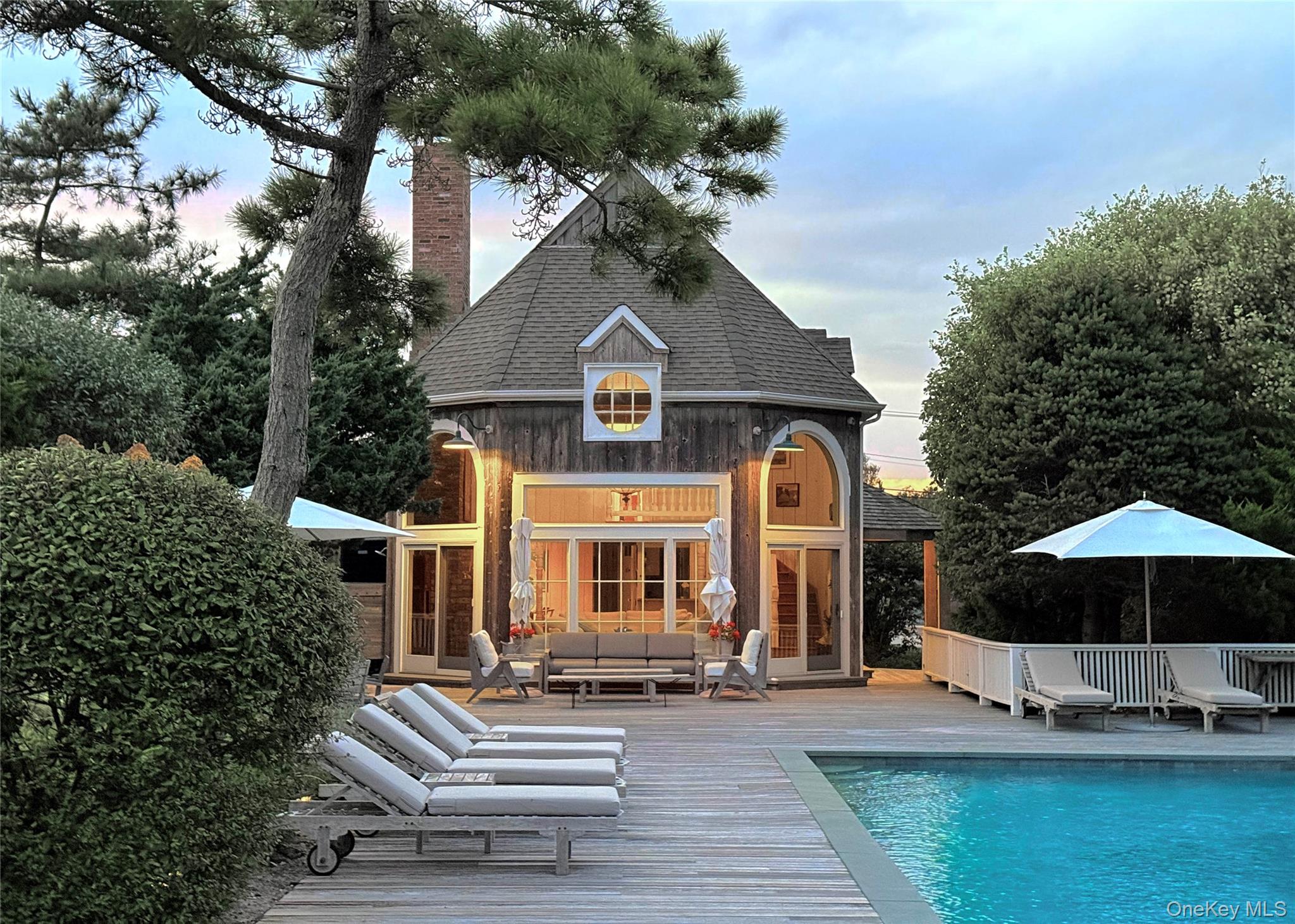 162 Dune Road