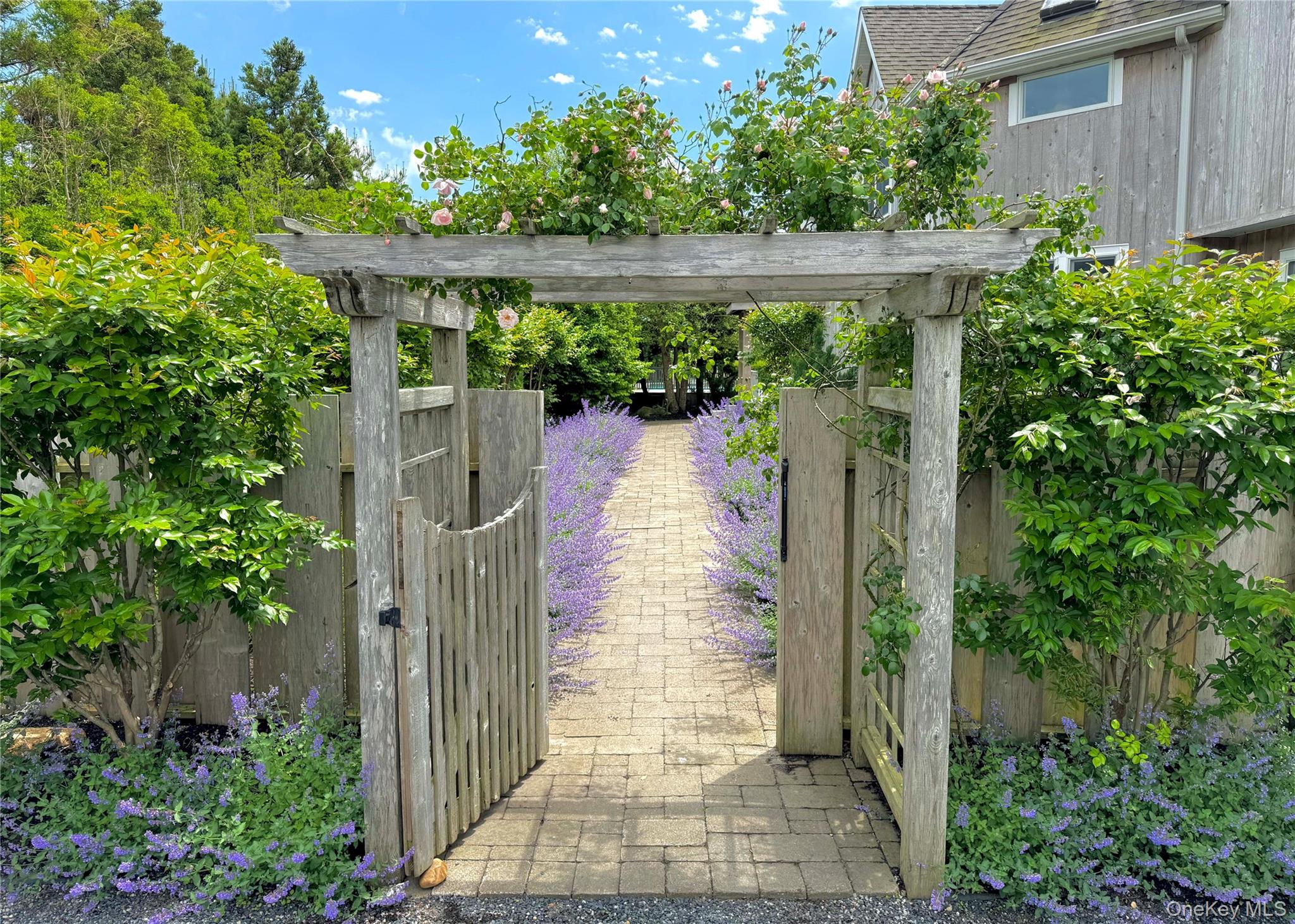 162 Dune Road