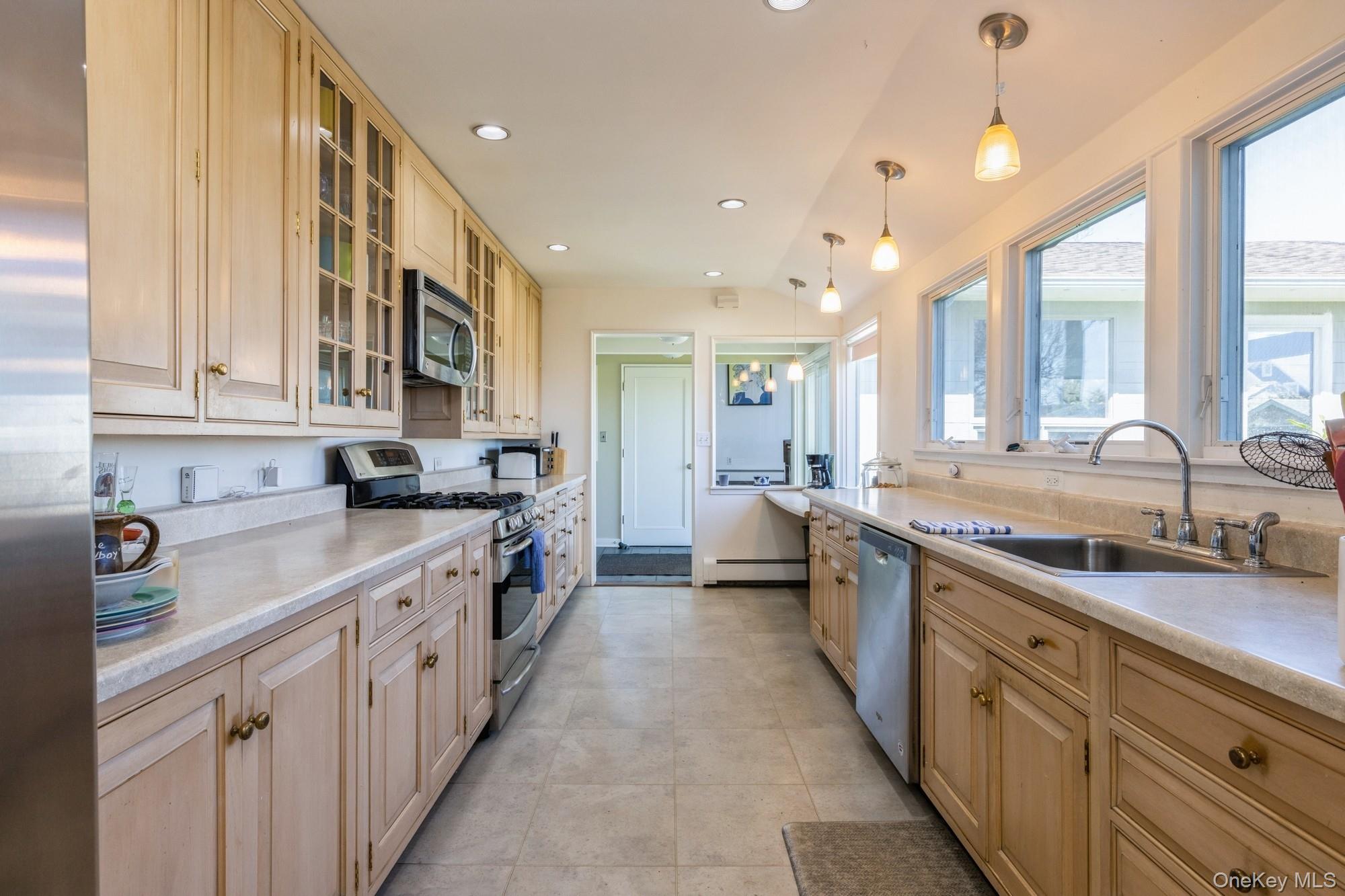 29 Alden Lane
