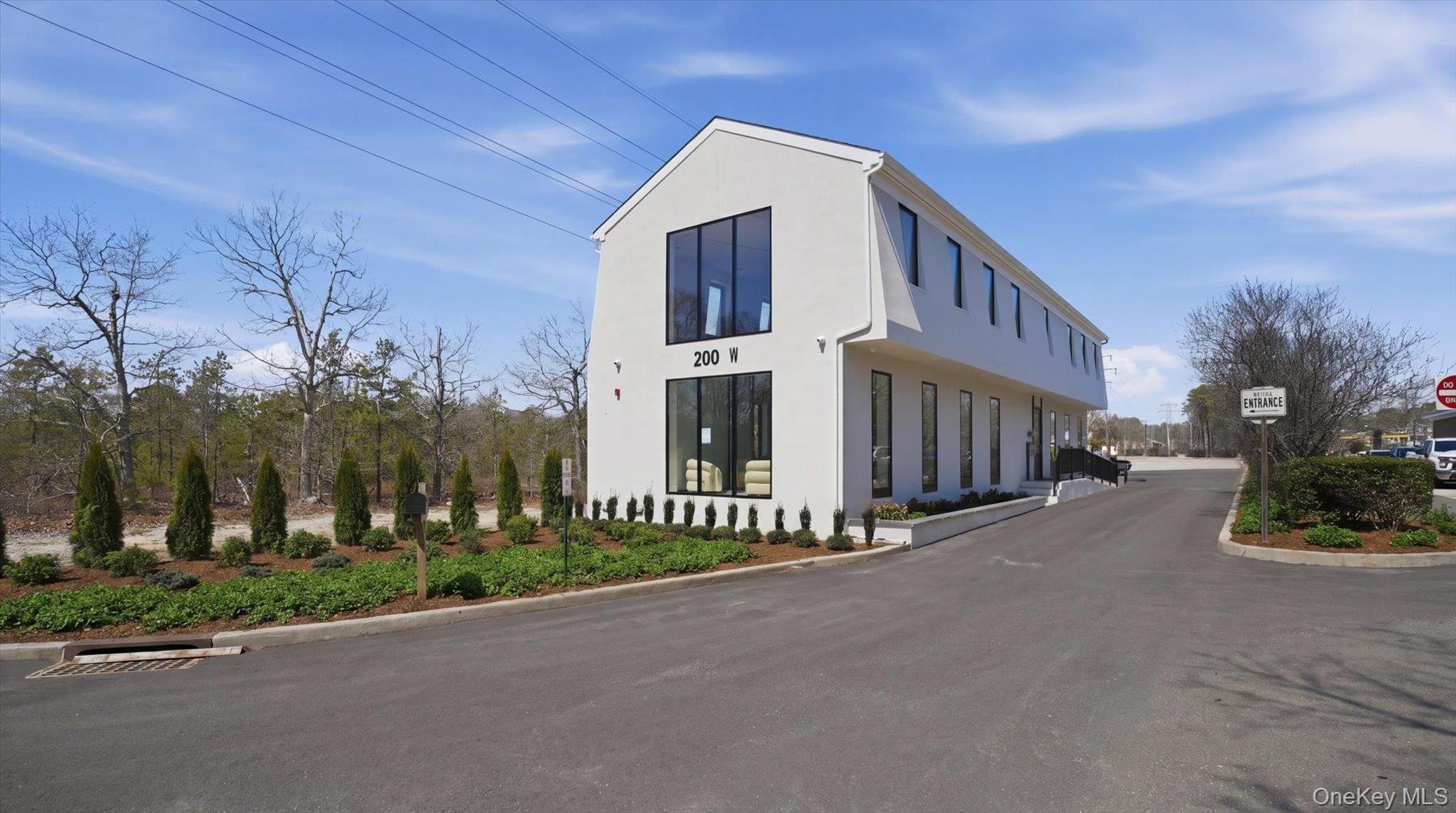 200 W Montauk Highway Unit: 1st Floor Unit 1B